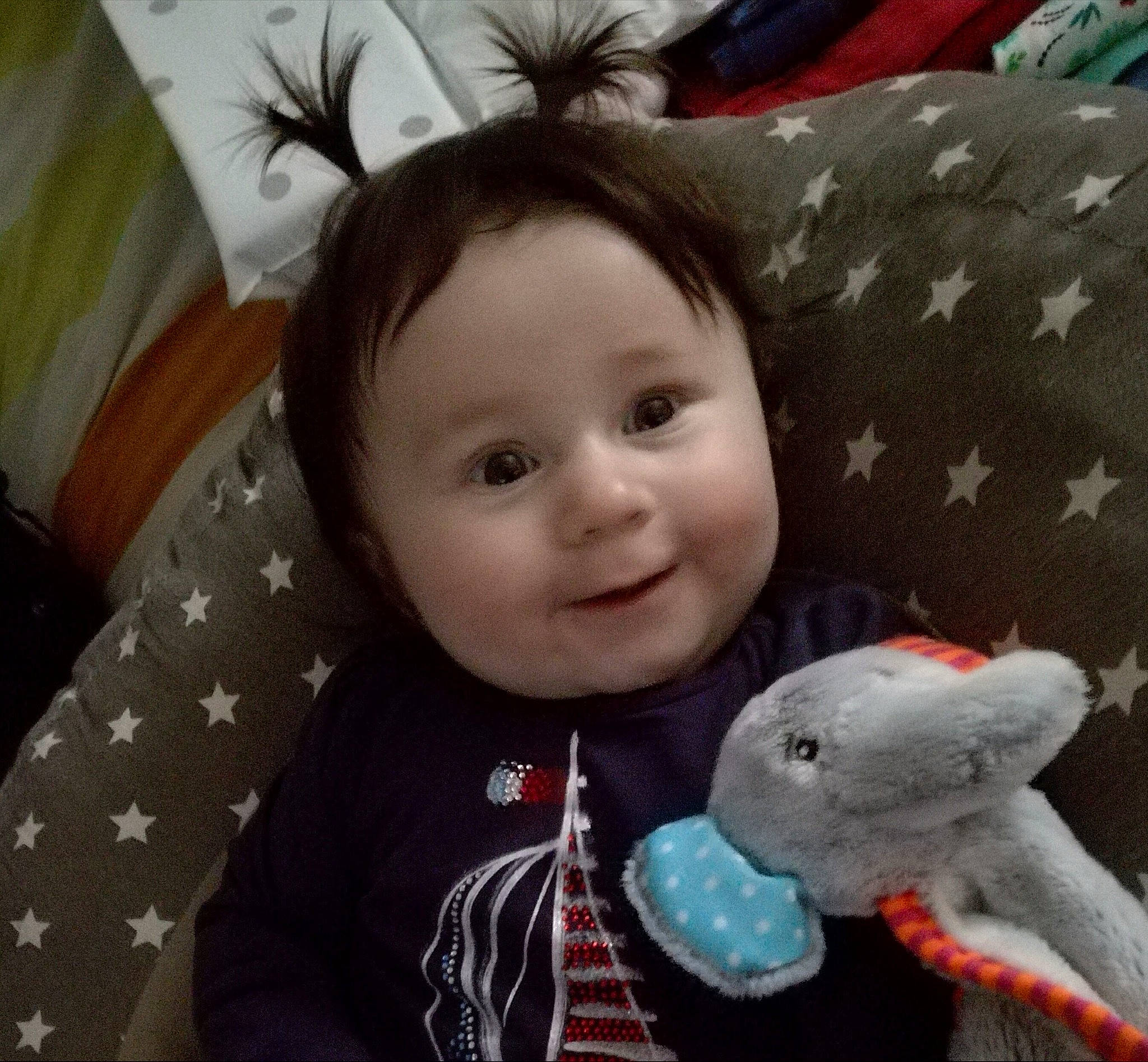 Camila participe au concours pour gagner de l'argent avec cette photo : baby, baby_toys, cheek, child, ear, face, head, nose, person, play, plush, room, skin, smile, stuffed_toy, textile, toddler, toy