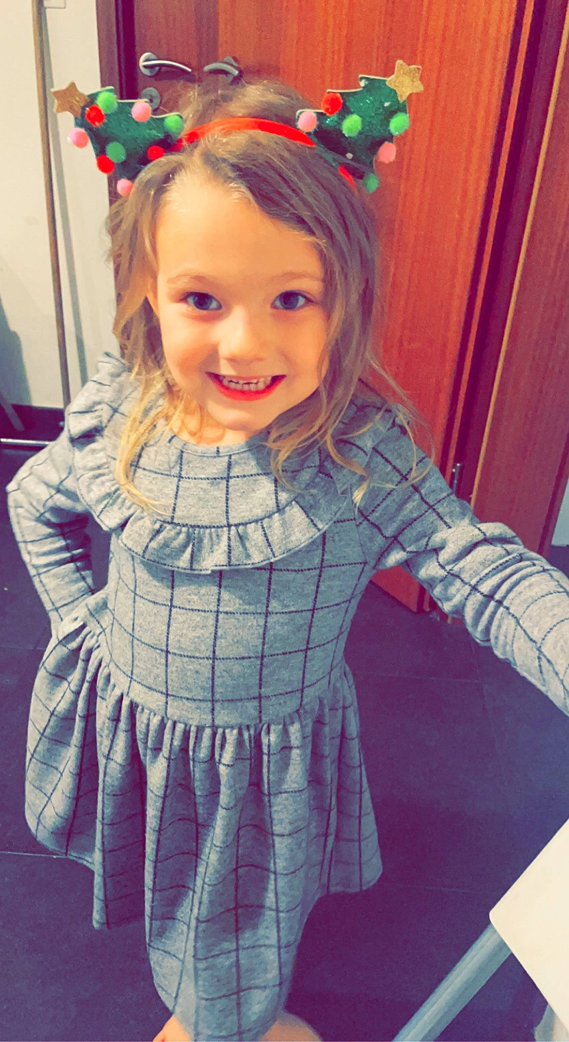 Eléana a rejoint le concours — aidez-le/la à gagner de superbes lots ! beauty, child, dress, electric_blue, embellishment, event, eye, face, fashion_design, happy, iris, joy, lip, long_hair, neck, outerwear, pattern, person, purple, sleeve