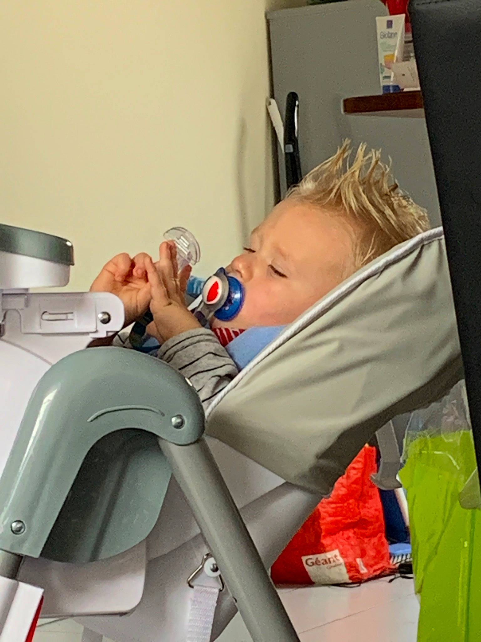 Evann a rejoint le concours — aidez-le/la à gagner de superbes lots ! baby, birth, child, clinic, health_care, hospital, medical, medical_equipment, patient, person, service