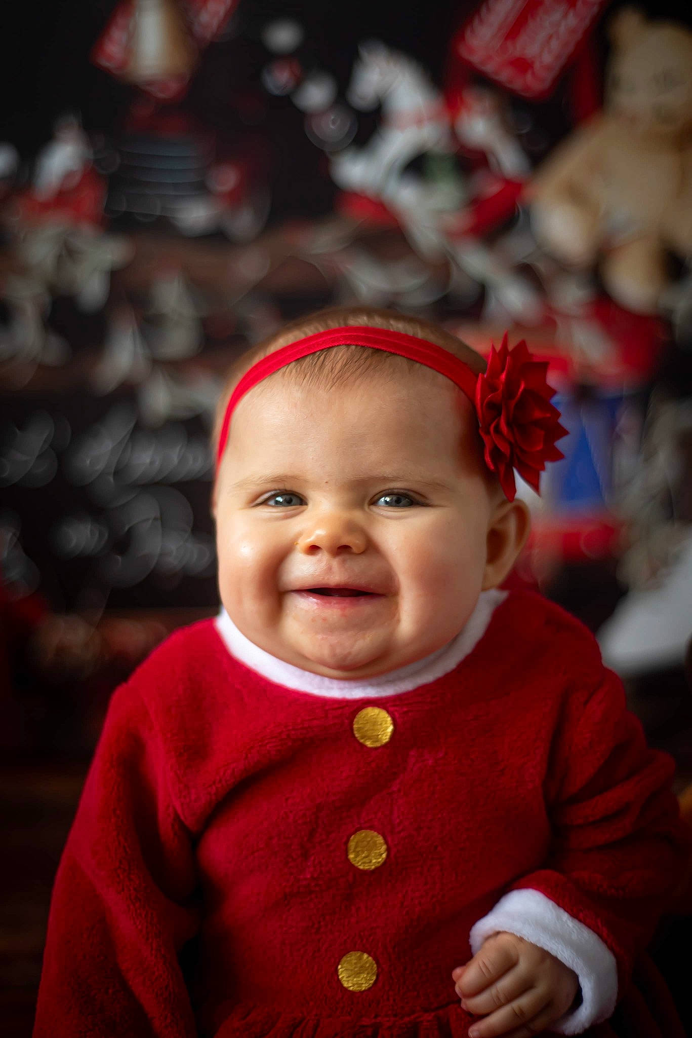 Abby participe au concours pour gagner de l'argent avec cette photo : baby, baby_toddler_clothing, cap, cheek, child, event, face, fun, happy, head, headgear, joy, lip, magenta, person, red, skin, sleeve, smile, toddler