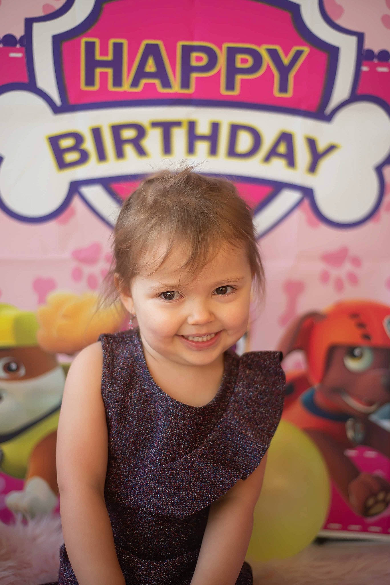 Jade a rejoint le concours — aidez-le/la à gagner de superbes lots ! baby, baby_toddler_clothing, child, eye, fun, hair, happy, joy, junk_food, leisure, logo, party, person, play, product, recreation, smile, summer, sweetness, t_shirt