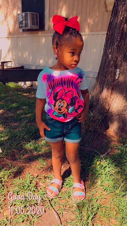 Iyanna is registered to the contest to win money with this photo: child, cool, fun, magenta, person, pink, play, sleeve, smile, style, t_shirt, toddler