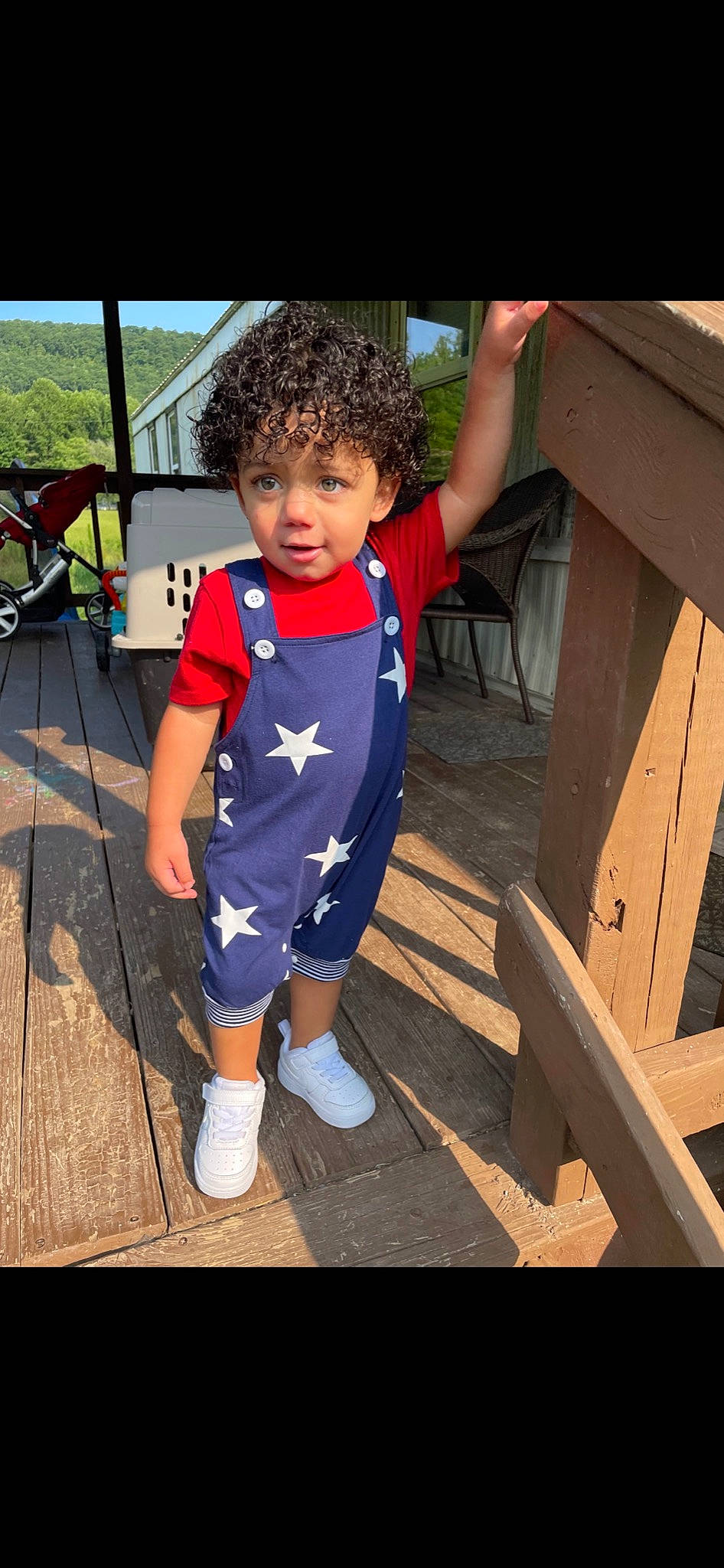 Khamari is registered to the contest to win money with this photo: chair, child, electric_blue, flooring, fun, happy, human_leg, leg, leisure, person, recreation, shoe, shorts, sleeve, sneakers, sportswear, standing, t_shirt, thigh, toddler