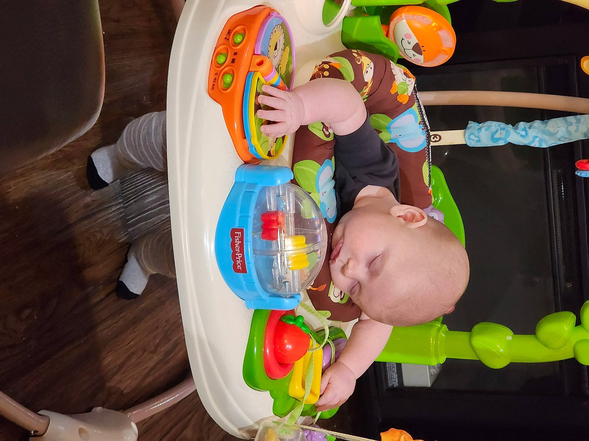 Kaisen is registered to the contest to win money with this photo: baby, baby_products, baby_toddler_clothing, baby_toys, chair, child, event, fun, happy, leisure, party, party_supply, person, plastic, play, room, sharing, tableware, toddler, toy