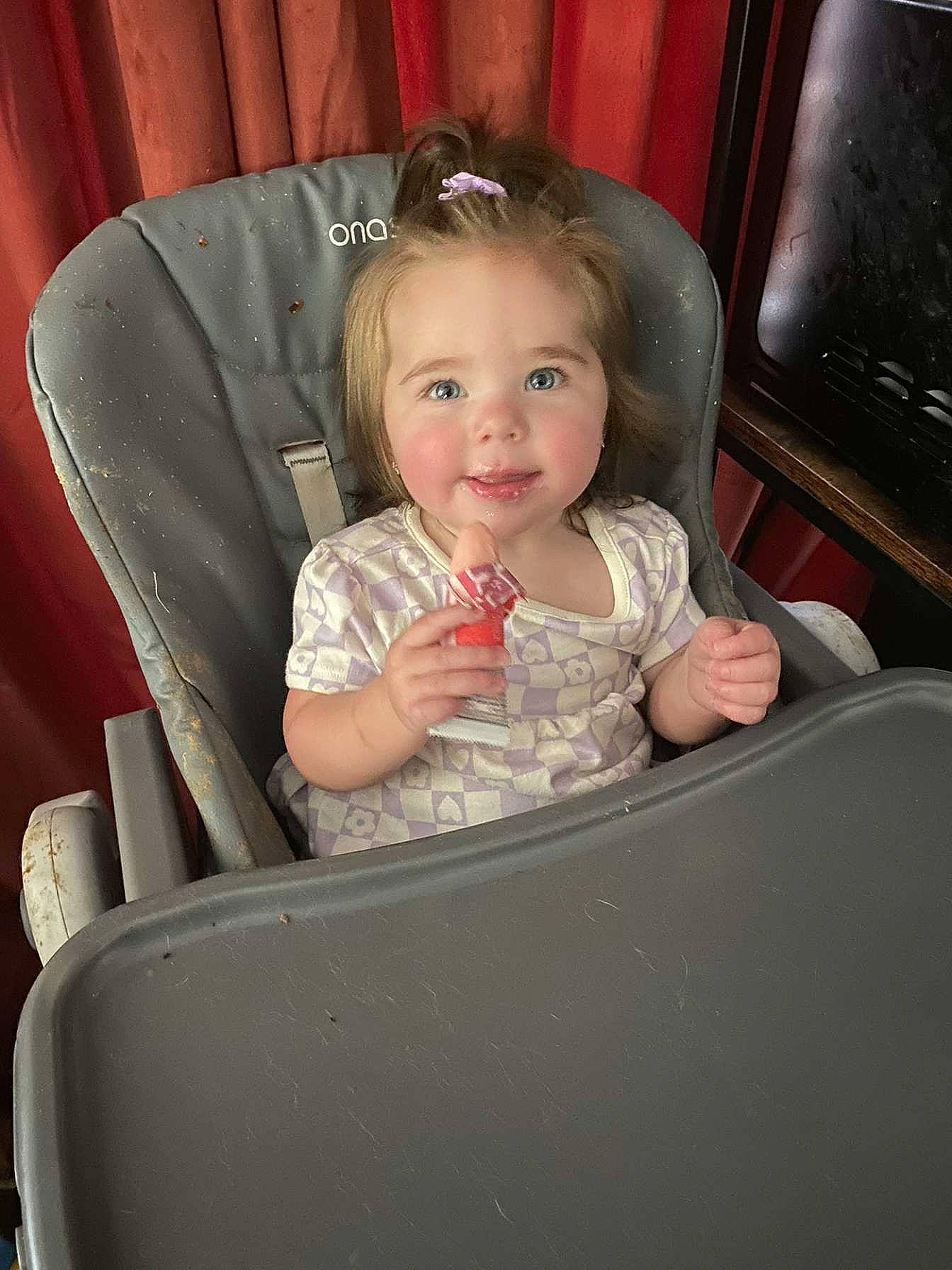 Lavender is registered to the contest to win money with this photo: auto_part, baby, baby_products, baby_toddler_clothing, child, comfort, curtain, flash_photography, fun, hair, happy, human_body, person, sitting, smile, sunglasses, toddler, vehicle_door