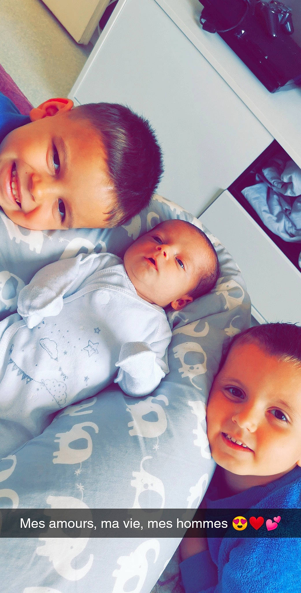 Juanito participe au concours pour gagner de l'argent avec cette photo : baby, baby_products, baby_sleeping, baby_toddler_clothing, bedtime, blue, cheek, child, comfort, eyebrow, face, happy, head, iris, joy, mouth, nose, person, product, skin