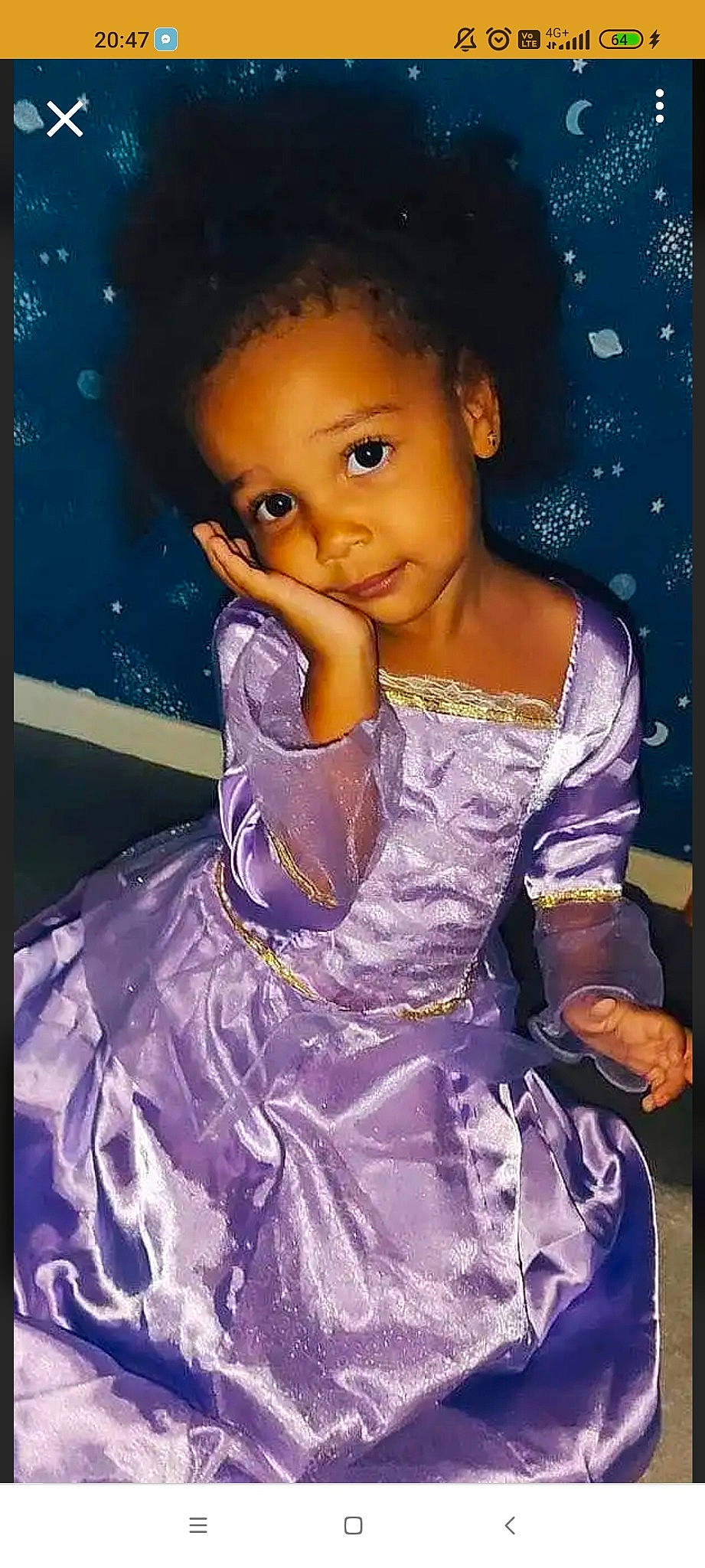 Mila participe au concours pour gagner de l'argent avec cette photo : baby_toddler_clothing, cheek, child, day_dress, embellishment, fashion_design, formal_wear, gown, hair, hairstyle, happy, head, iris, magenta, one_piece_garment, person, pink, purple, sleeve, toddler