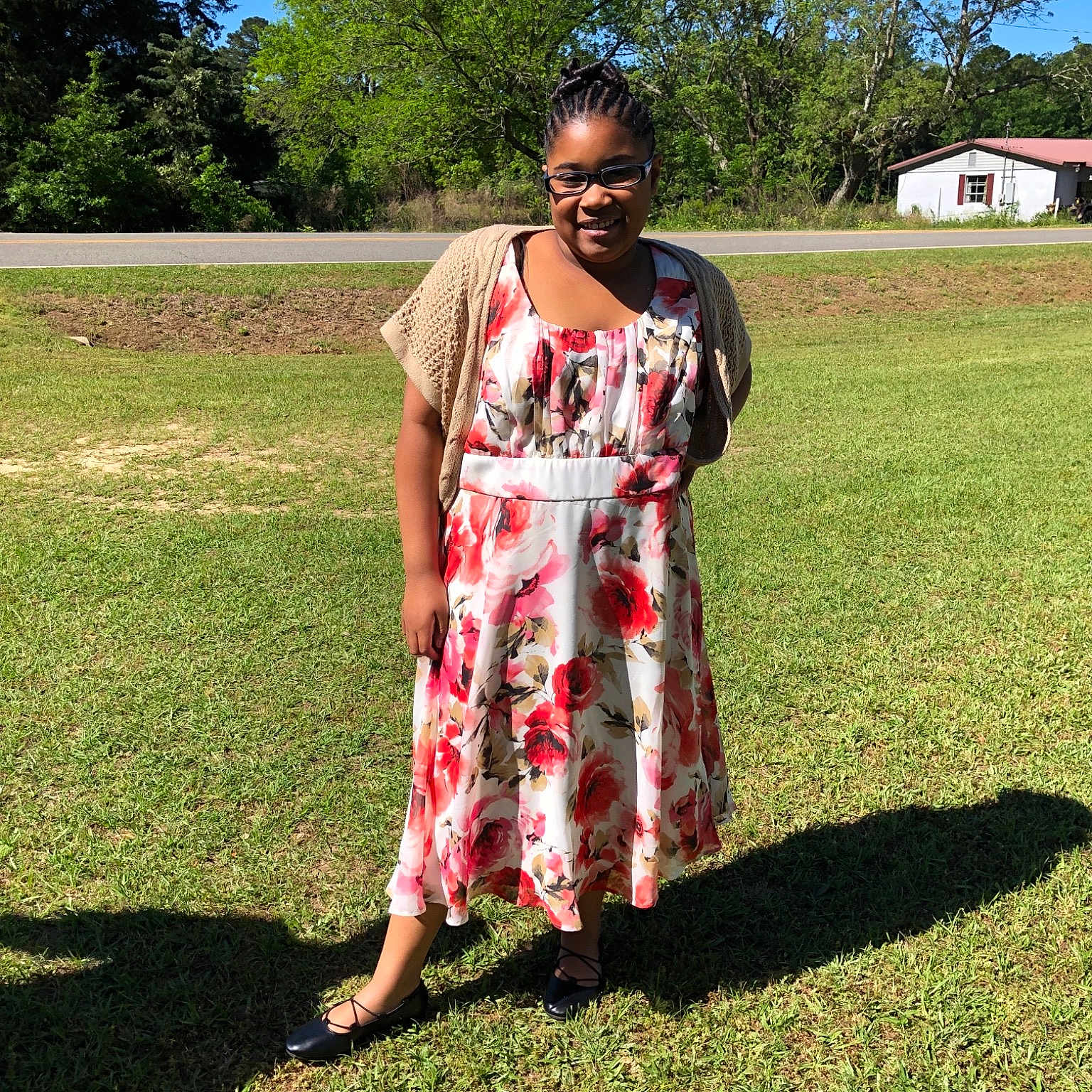 Kellie joined the competition — help win amazing prizes! clothing, costume, dress, eyewear, fashion, footwear, glasses, grass, grass_family, joy, lady, lawn, long_hair, pattern, person, photography, pink, street_fashion, summer, sunglasses