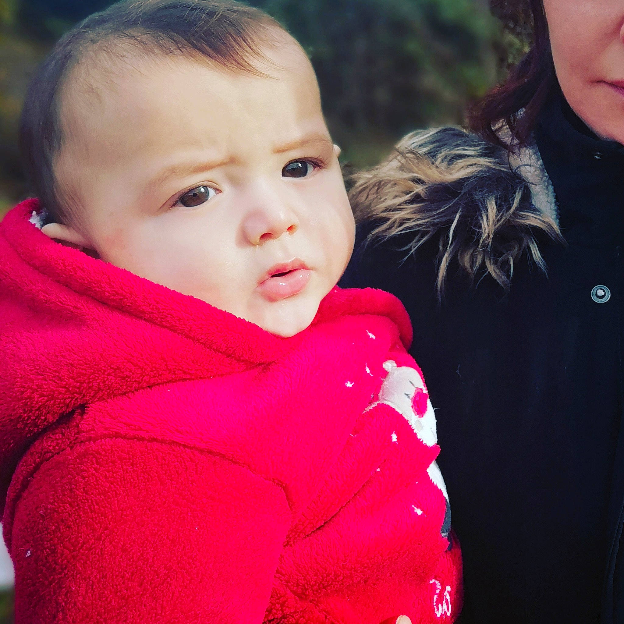 Jules participe au concours pour gagner de l'argent avec cette photo : baby, beauty, cheek, child, child_model, daughter, eye, face, happy, head, lip, nose, outerwear, person, pink, plant, skin, smile, toddler