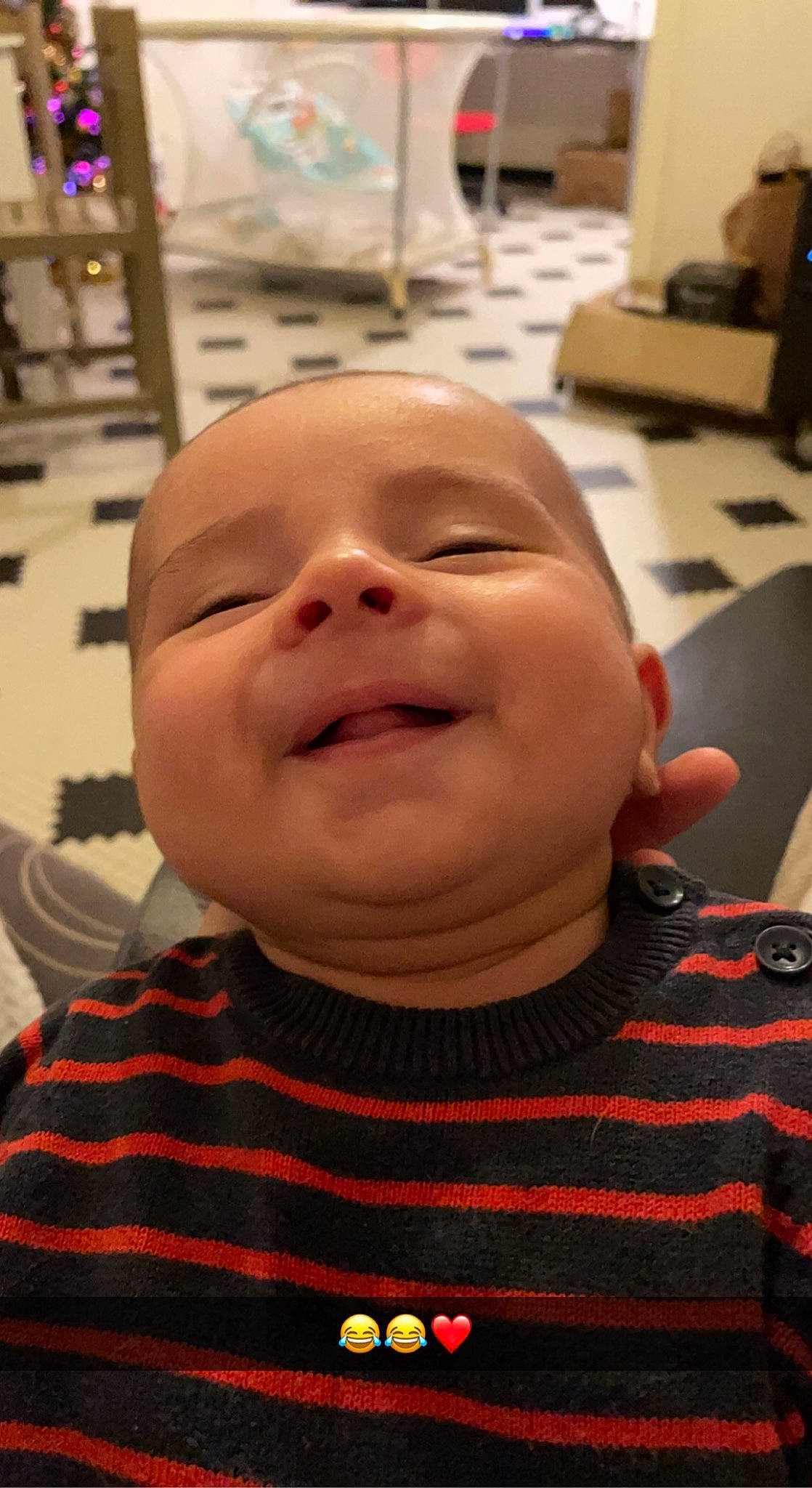 Tyler a rejoint le concours — aidez-le/la à gagner de superbes lots ! baby, baby_laughing, cheek, chin, cool, ear, eyelash, forehead, fun, happy, iris, jaw, lip, mouth, nose, organ, person, skin, smile, toddler