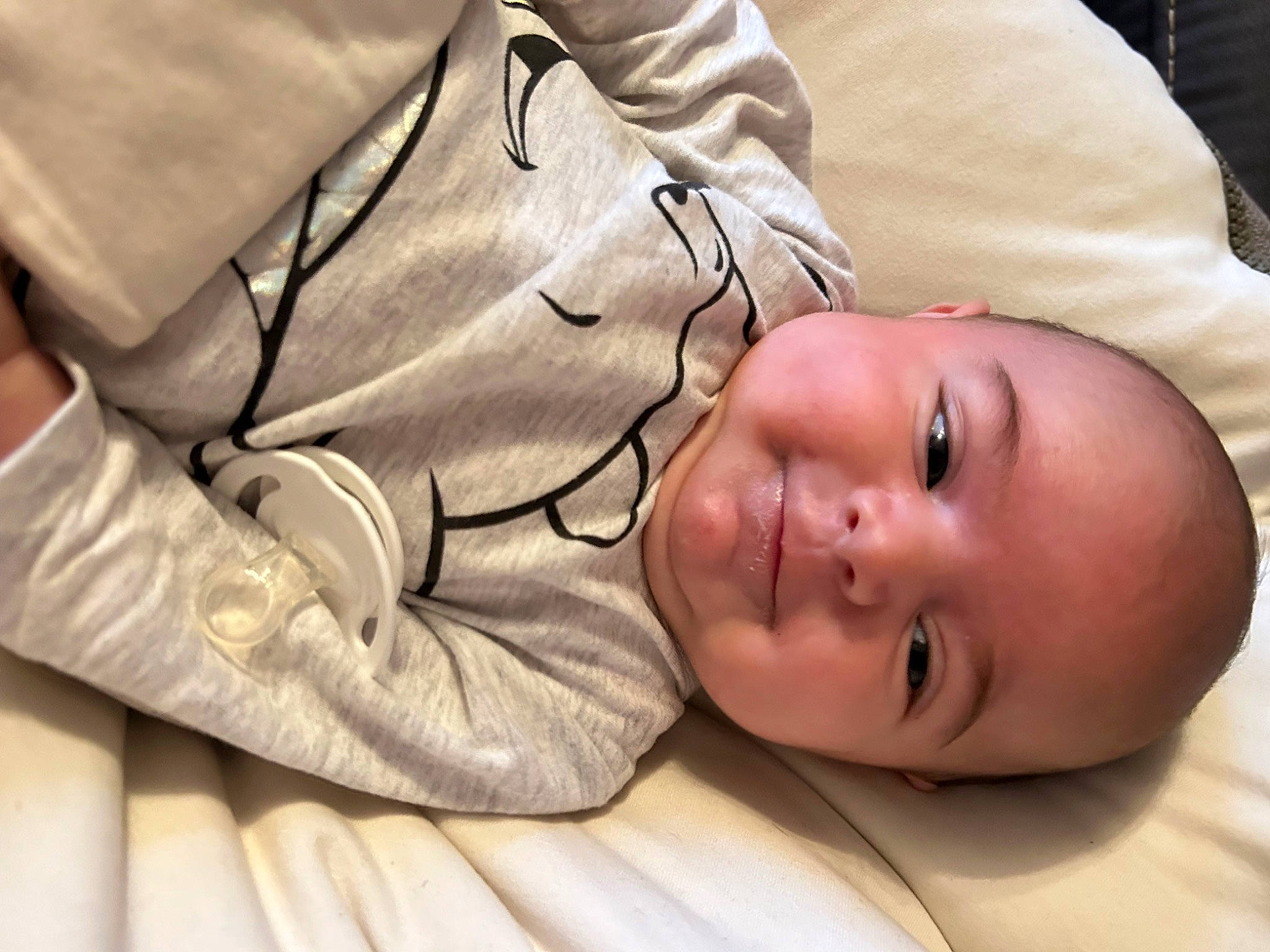 Ava participe au concours pour gagner de l'argent avec cette photo : baby, baby_toddler_clothing, cheek, child, comfort, face, facial_expression, finger, gesture, human_body, joy, lip, mammal, mouth, nose, person, skin, sleeve, textile, toddler
