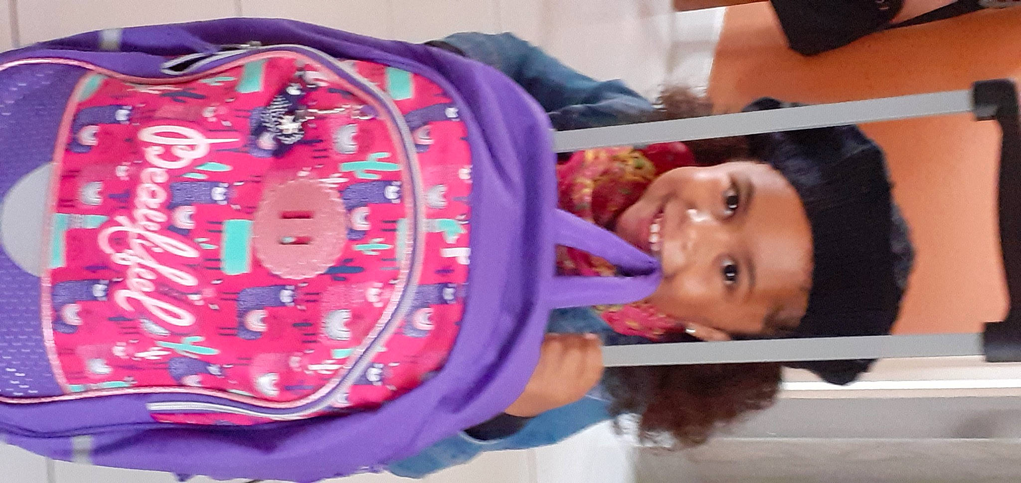 Naëlle a rejoint le concours — aidez-le/la à gagner de superbes lots ! baby, baby_products, baby_toddler_clothing, child, circle, clock, event, eyelash, fashion_accessory, fun, happy, headwear, home_accessories, joy, leisure, magenta, pattern, person, pink, smile