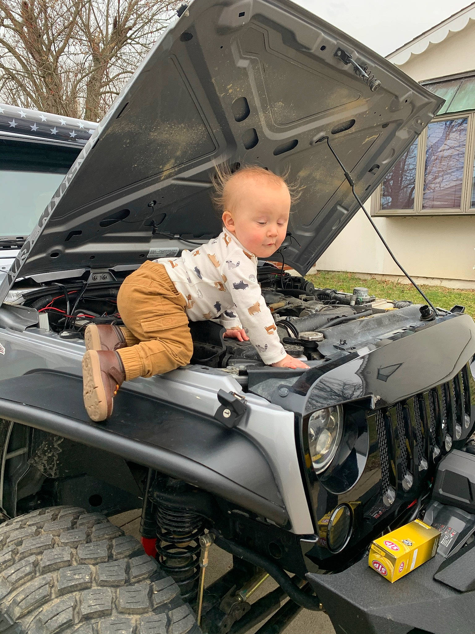 Liam is registered to the contest to win money with this photo: army, automotive_design, automotive_exterior, automotive_lighting, automotive_tire, automotive_wheel_system, bumper, fender, grille, hood, jacket, marines, military_vehicle, mode_of_transport, motor_vehicle, person, tire, tread, vehicle, vehicle_door