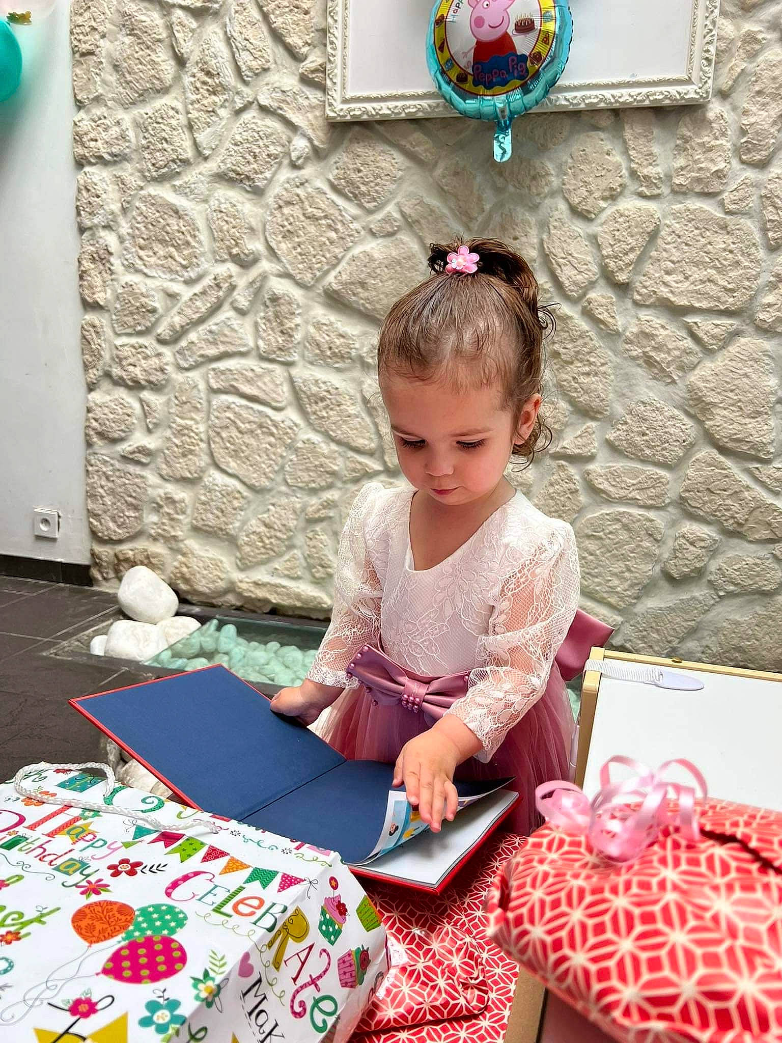 Galícia participe au concours pour gagner de l'argent avec cette photo : baby_toddler_clothing, beauty, child, dress, flooring, fun, green, magenta, mammal, pattern, people, person, photograph, pink, red, room, sitting, snapshot, summer, textile