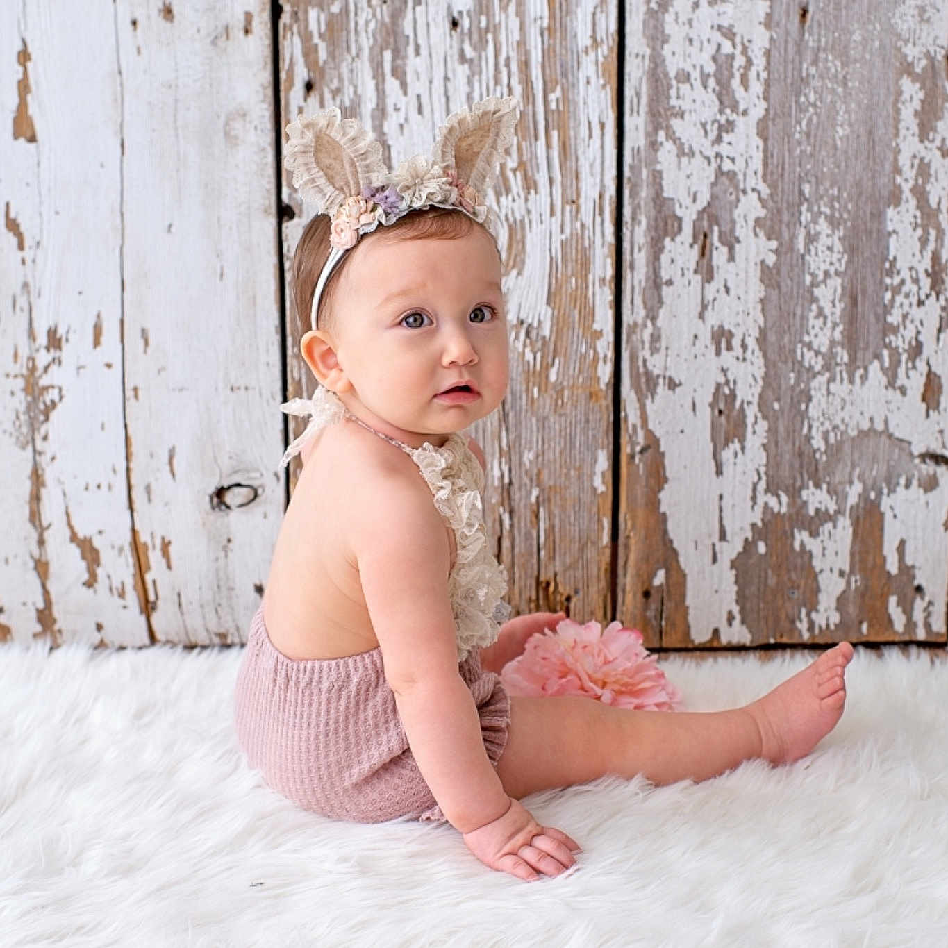 Maliya is registered to the contest to win money with this photo: baby, barefoot, beauty, blond, child, child_model, eye, fun, pattern, person, photo_shoot, photograph, photography, pink, portrait, portrait_photography, sitting, skin, smile, toddler