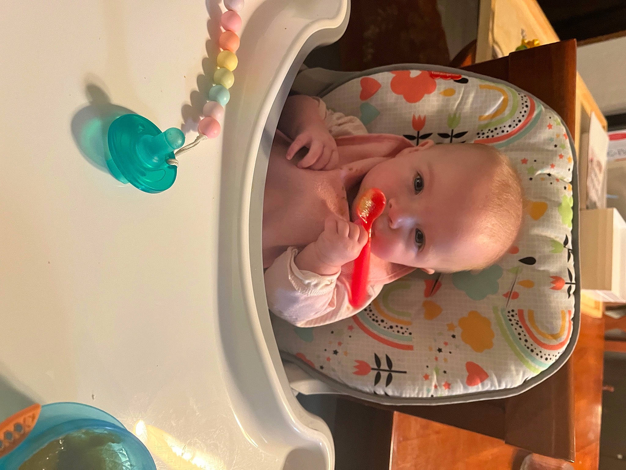 London is registered to the contest to win money with this photo: baby, baby_carriage, baby_products, baby_safety, baby_toddler_clothing, baby_toys, bathing, cheek, child, circle, eye, eyelash, fashion_accessory, fun, headgear, mouth, person, room, skin, smile