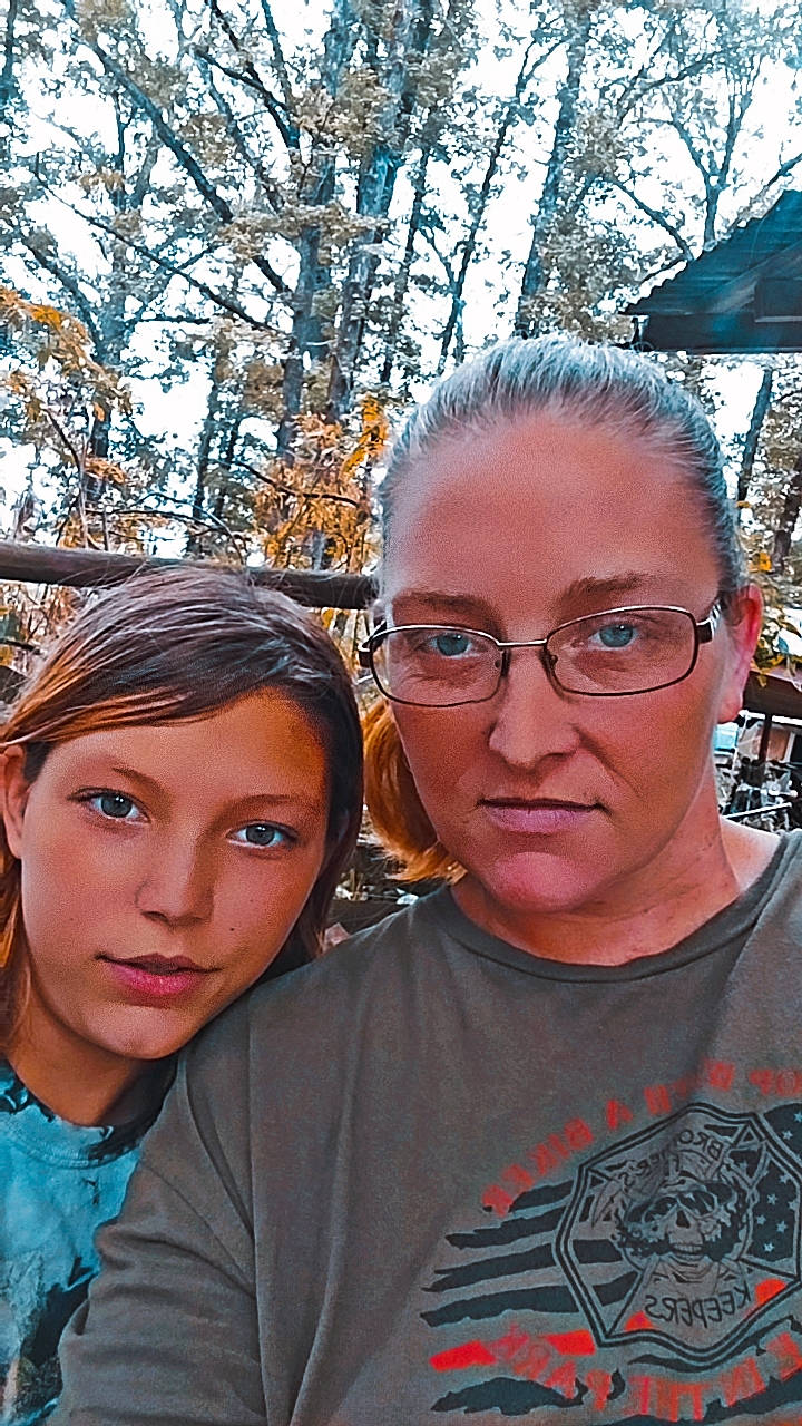 Sarah joined the competition — help win amazing prizes! beauty, cool, event, eyewear, facial_expression, forehead, fun, glasses, hairstyle, happy, jewellery, leisure, necklace, people_in_nature, person, recreation, sky, t_shirt, tree, vision_care