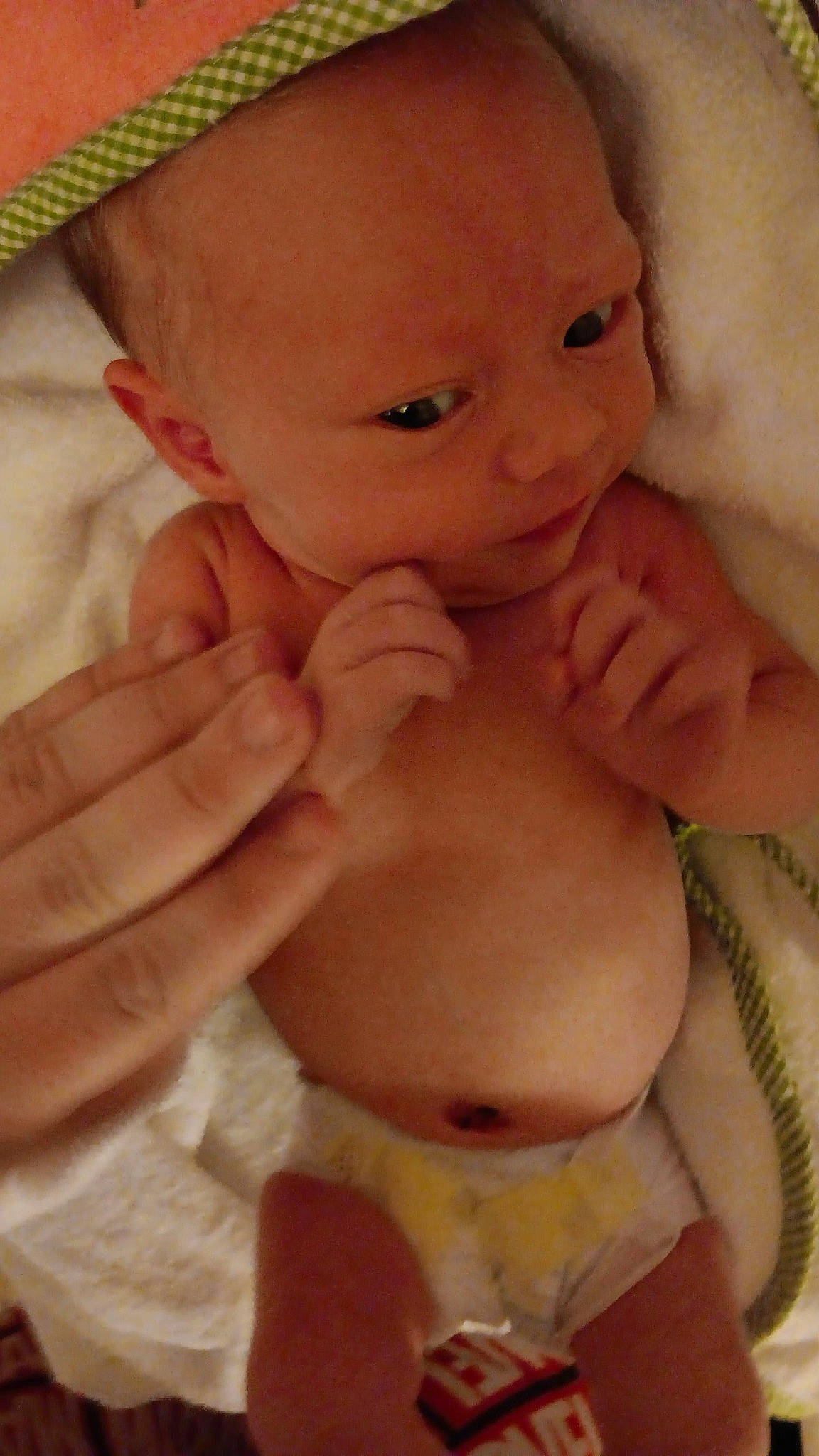 Jennifer is registered to the contest to win money with this photo: arm, baby, cheek, chin, eye, eyebrow, hand, head, human_body, joint, leg, lip, mouth, muscle, nail, neck, nose, organ, person, skin