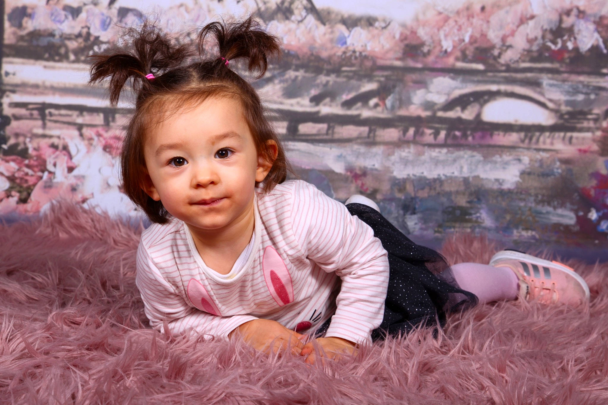 Maëlys a rejoint le concours — aidez-le/la à gagner de superbes lots ! baby, baby_toddler_clothing, beauty, boot, cheek, child, child_model, eye, eyelash, hair_accessory, happy, joy, person, pink, portrait_photography, toddler