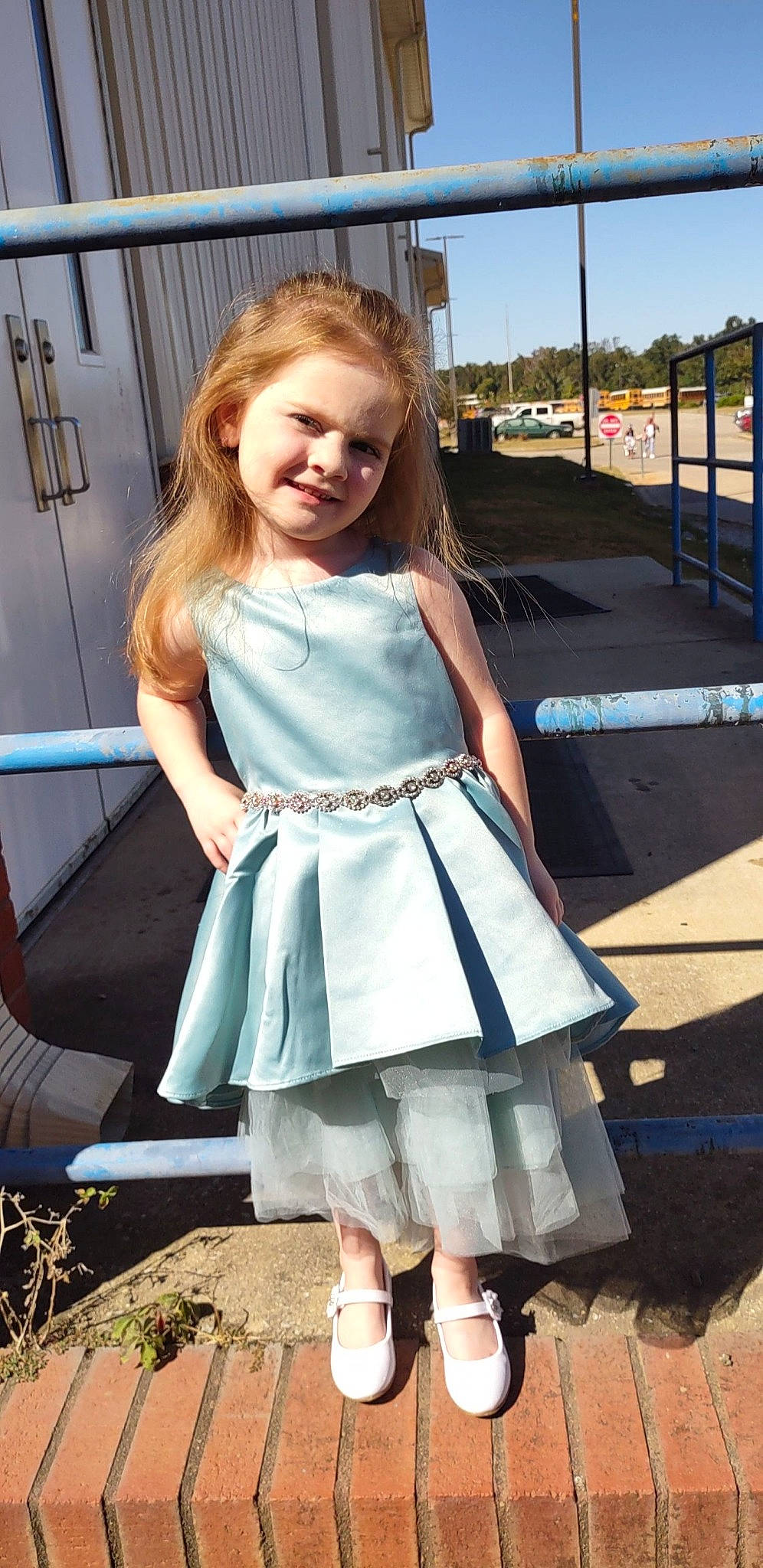 Veronica is registered to the contest to win money with this photo: blond, brown_hair, day_dress, dress, electric_blue, fashion_design, flash_photography, formal_wear, fun, hair, happy, human_leg, joy, leg, long_hair, pattern, person, sky, smile, tints_and_shades