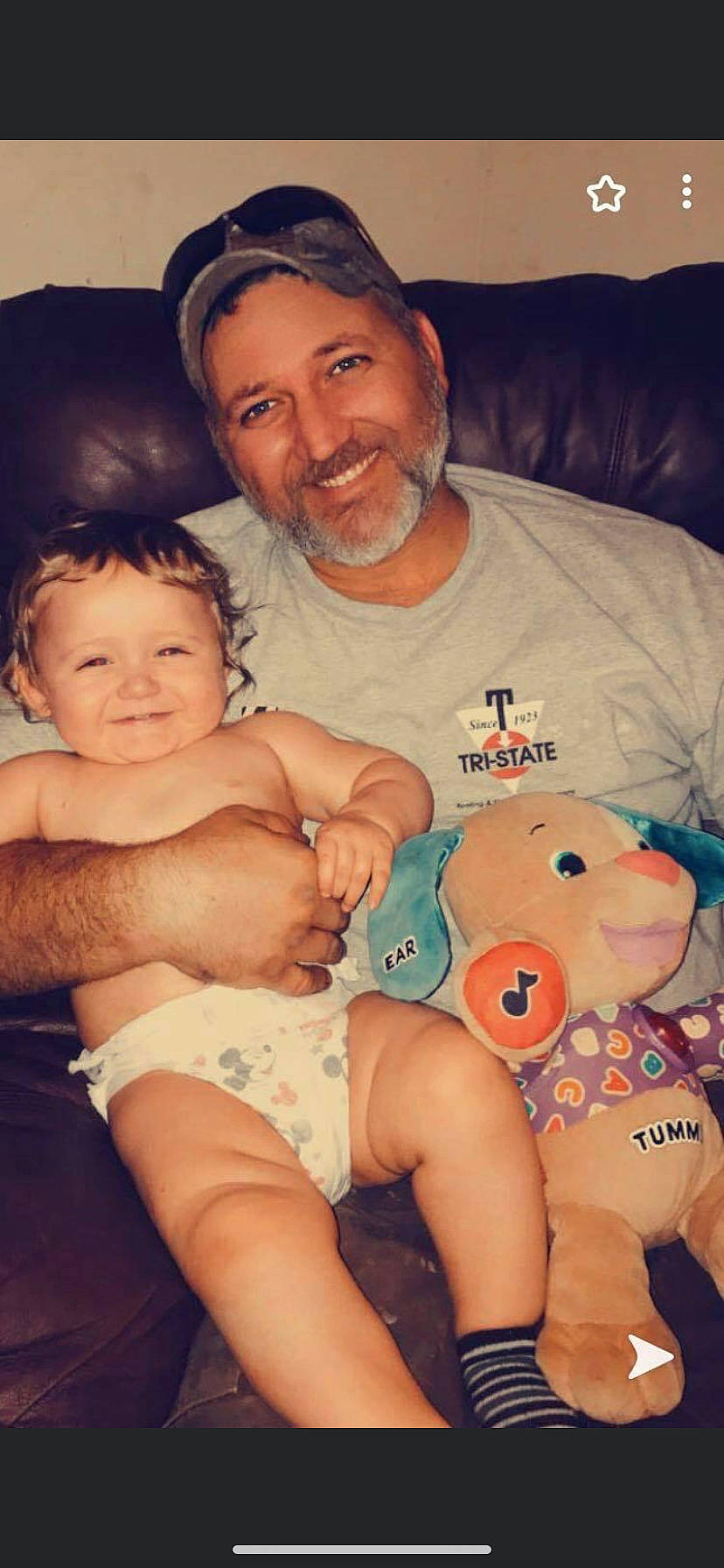 Zephaniah is registered to the contest to win money with this photo: arm, cheek, comfort, eye, face, facial_expression, hair, hand, happy, head, headwear, human_body, joint, joy, leg, mammal, mouth, muscle, organ, person