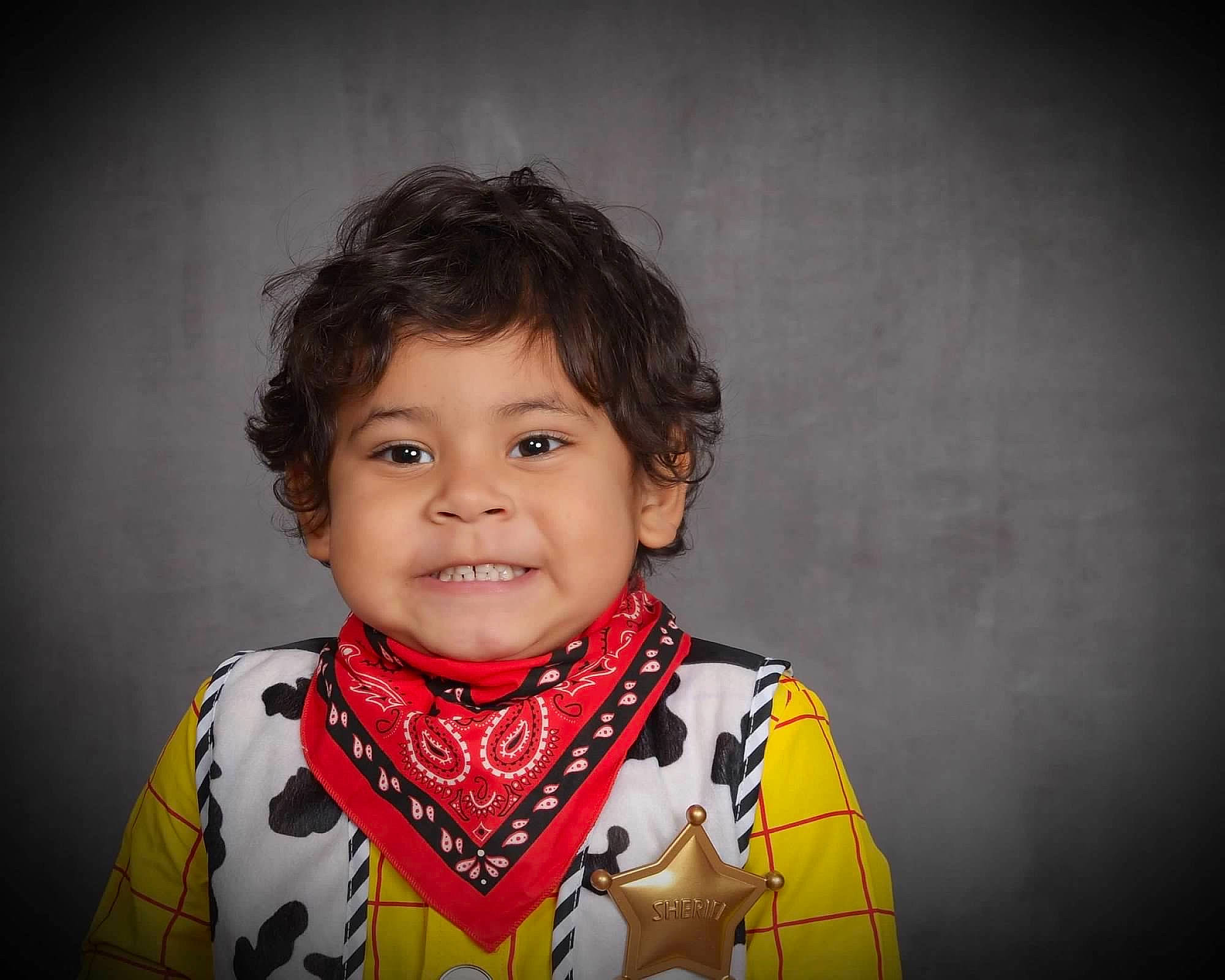 Benjamin is registered to the contest to win money with this photo: cheek, chin, cool, eye, eyebrow, eyelash, face, facial_expression, flash_photography, happy, head, human_body, iris, joy, mouth, nose, outerwear, person, skin, sleeve