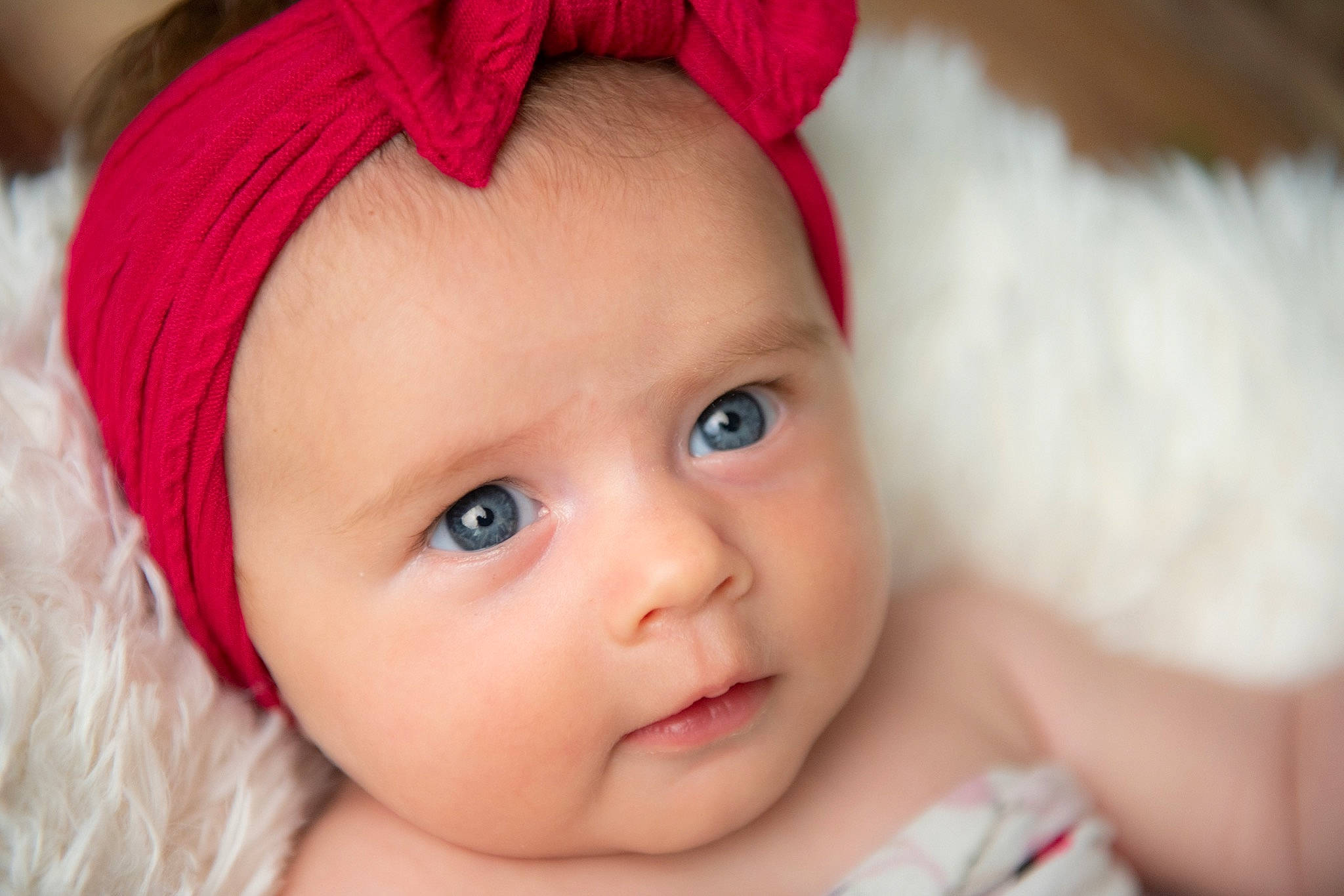 Giulia a rejoint le concours — aidez-le/la à gagner de superbes lots ! baby, beauty, cheek, child, chin, close_up, eye, eyebrow, face, forehead, hair_accessory, head, headgear, headwear, iris, lip, nose, person, pink, portrait_photography