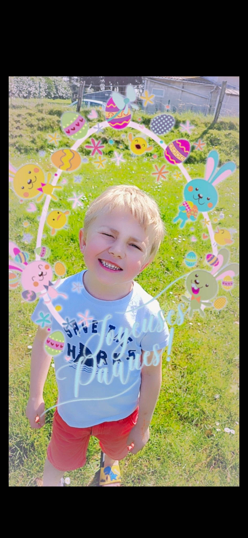 Logan participe au concours pour gagner de l'argent avec cette photo : baby_toddler_clothing, child, design, electric_blue, fun, grass, happy, joy, leaf, leisure, magenta, pattern, people_in_nature, person, pink, play, smile, spring, summer, t_shirt