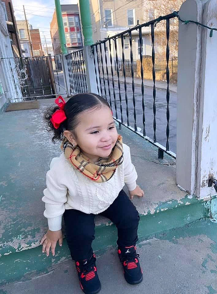 Avianni Celine joined the competition — help win amazing prizes! beauty, cool, costume, eye, fashion_accessory, fence, flash_photography, flooring, fun, happy, hat, joy, leisure, magenta, pattern, person, recreation, sitting, smile, street