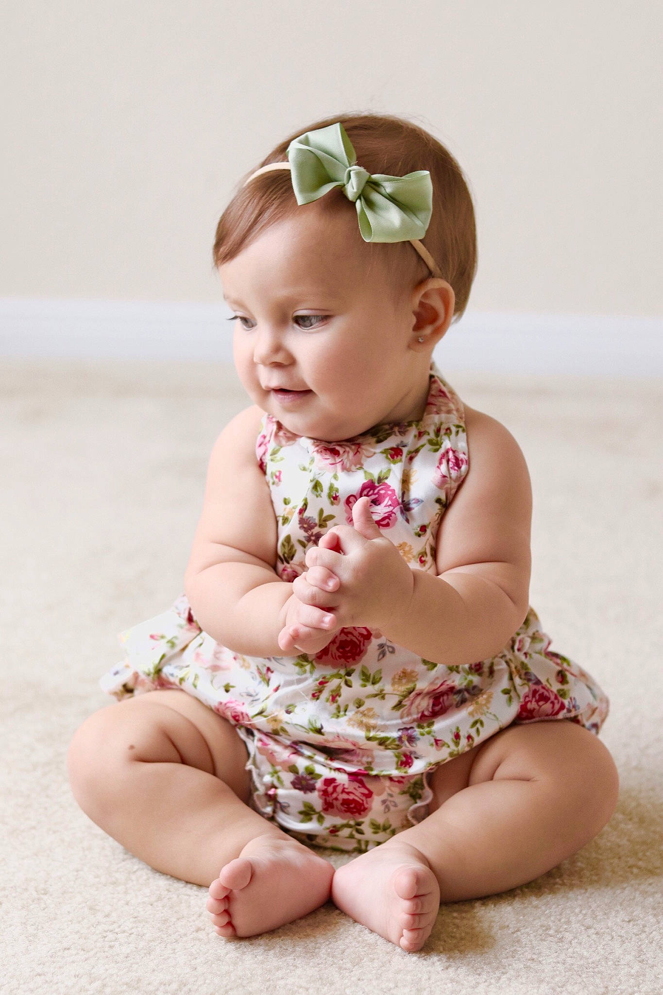 Elissa is registered to the contest to win money with this photo: baby, baby_toddler_clothing, barefoot, child, clothing, costume_accessory, day_dress, dress, embellishment, foot, goggles, hair_accessory, hand, headband, headpiece, person, pink, sitting, skin, sunglasses