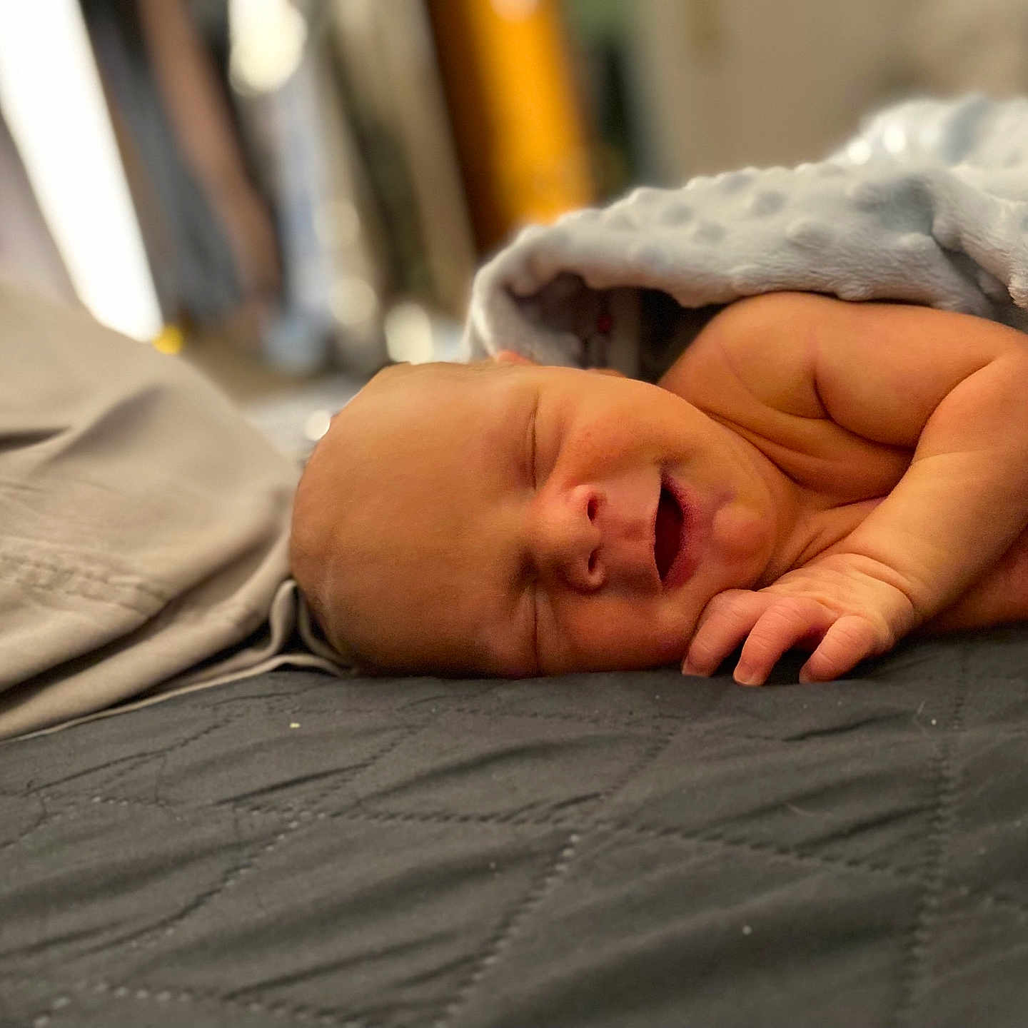Waylon is registered to the contest to win money with this photo: architecture, baby, bed, blanket, bodypart, building, face, finger, furniture, hand, happy, head, hospital, newborn, person, photography, portrait, quilt, sleeping, smile