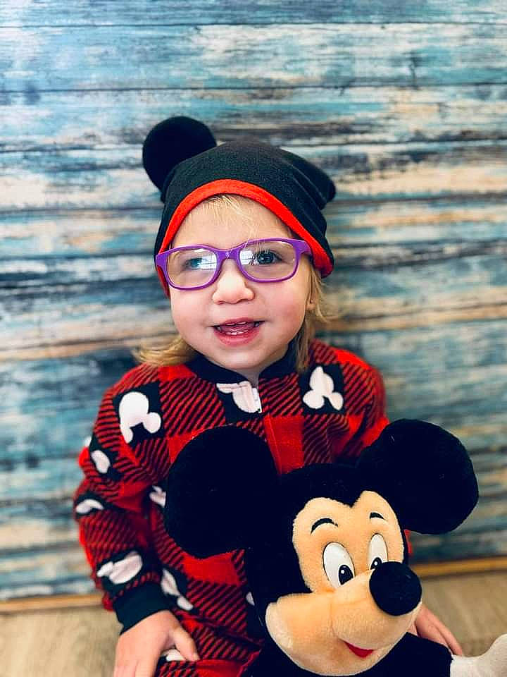 Scarlett is registered to the contest to win money with this photo: baby_toddler_clothing, cap, child, cool, electric_blue, eyewear, fashion_accessory, fun, fur, glasses, goggles, happy, head, headwear, leisure, pattern, person, personal_protective_equipment, sleeve, sunglasses