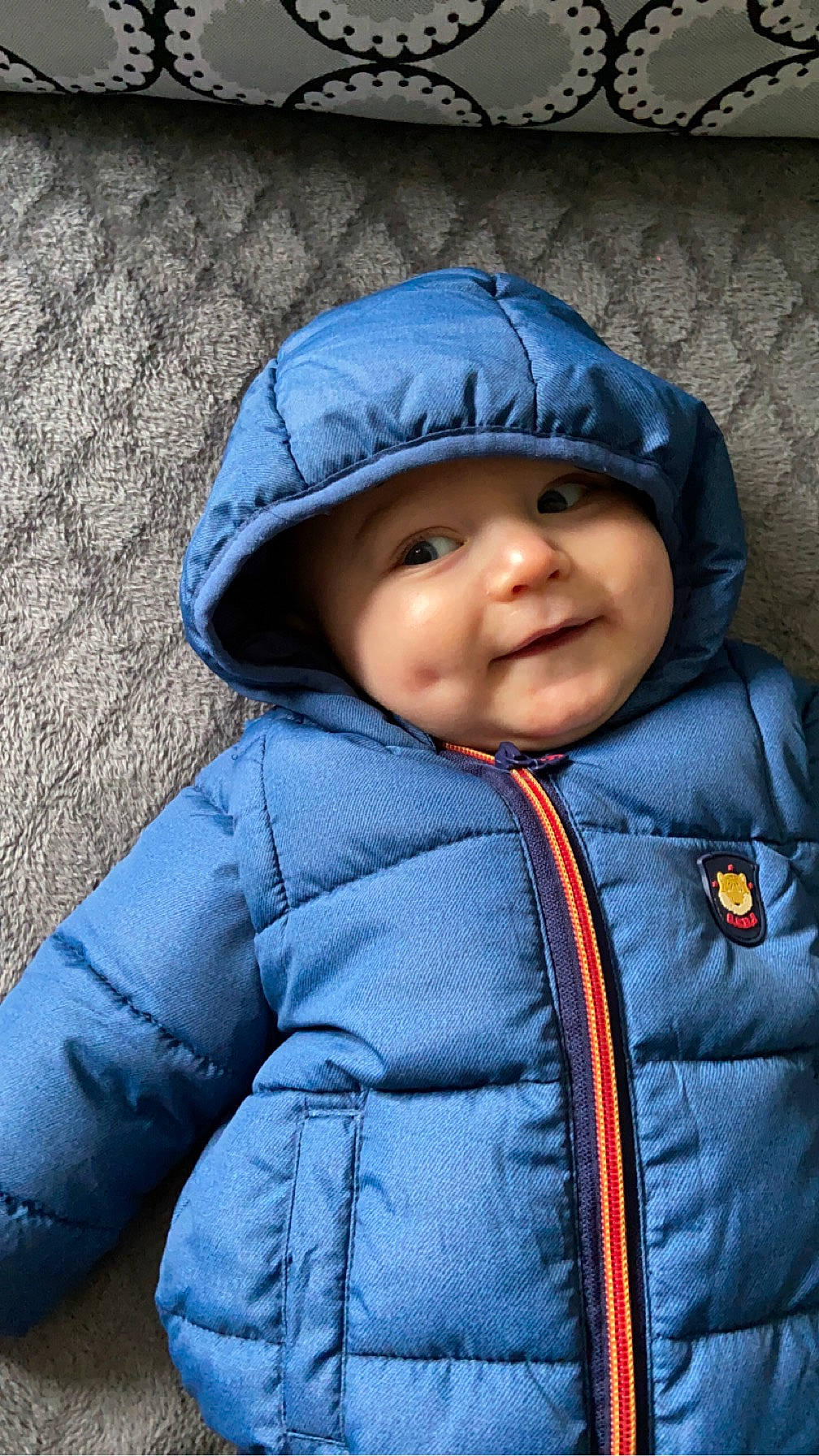 Raphael a rejoint le concours — aidez-le/la à gagner de superbes lots ! azure, baby, baby_toddler_clothing, cap, cheek, child, comfort, cool, electric_blue, eye, face, facial_expression, flash_photography, happy, headwear, jacket, nose, outerwear, person, skin