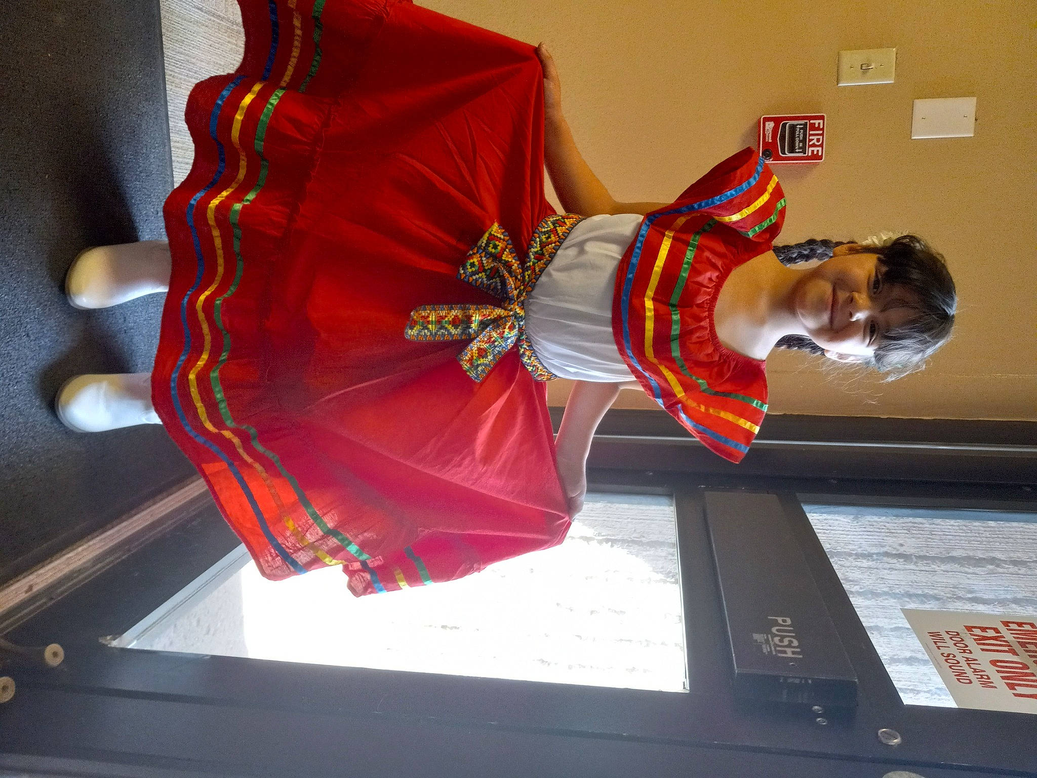 Serenity is registered to the contest to win money with this photo: art, carmine, display_device, dress, event, fashion_accessory, flag, fun, glass, joy, magenta, peach, person, room, silk, sleeve, window