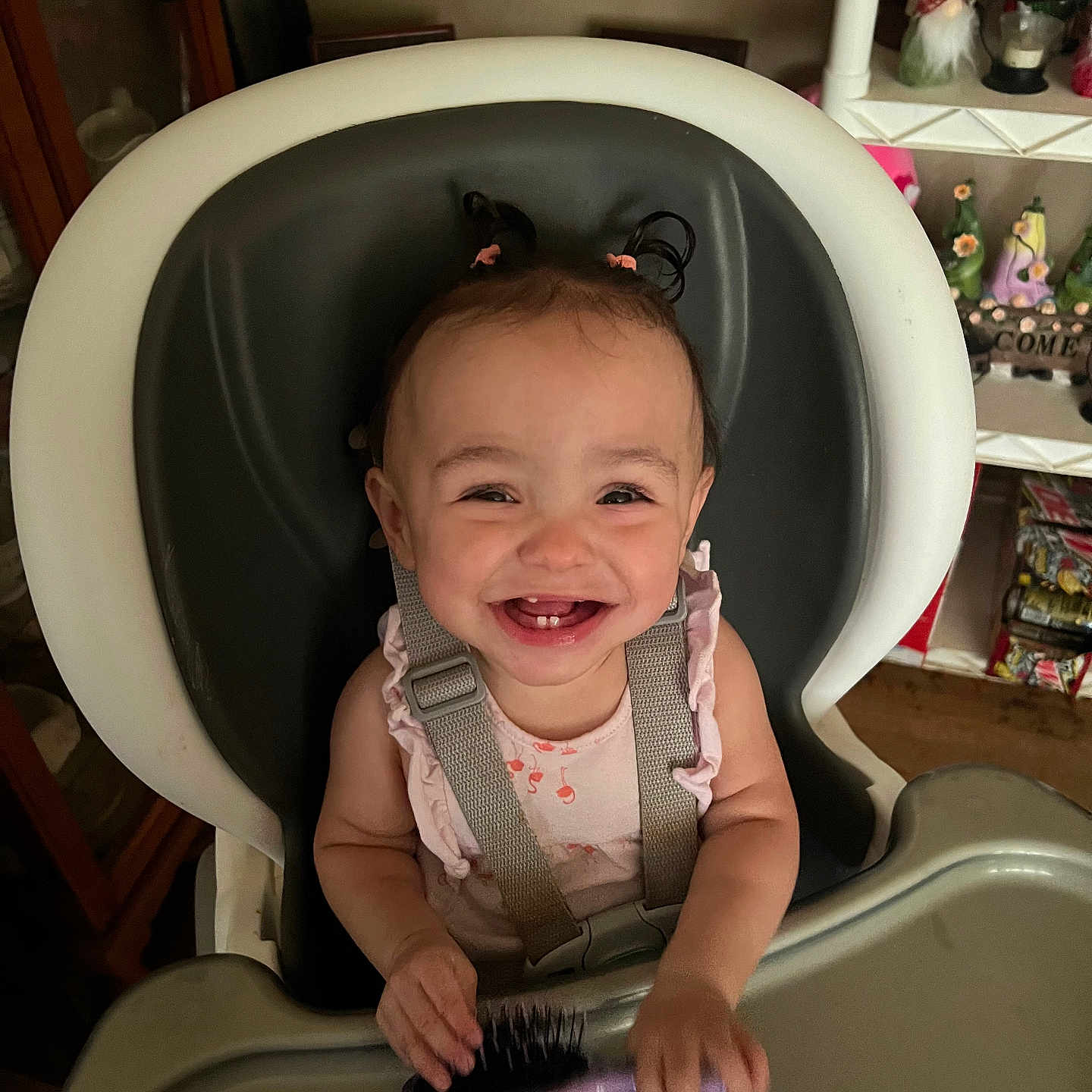 Kairi is registered to the contest to win money with this photo: baby, bathing, bathtub, bodypart, brush, chair, device, face, finger, furniture, hand, happy, head, homedecor, person, photography, portrait, shelf, tool, tub