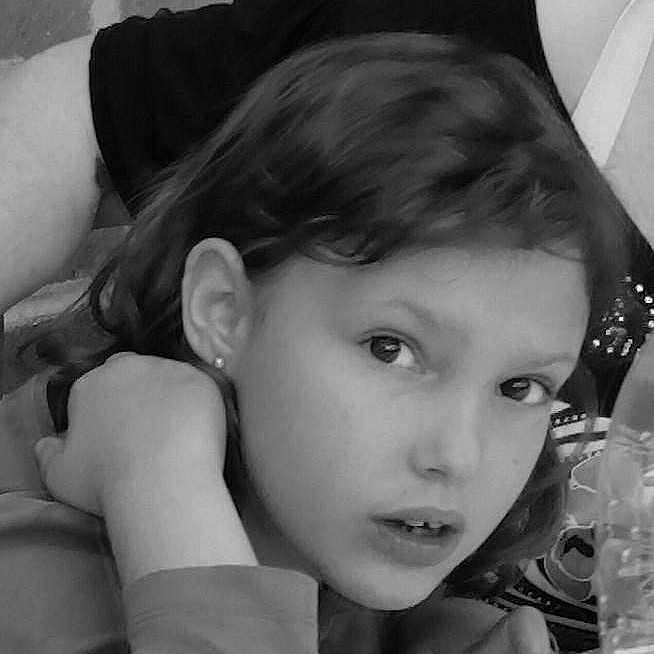 Oceane participe au concours pour gagner de l'argent avec cette photo :