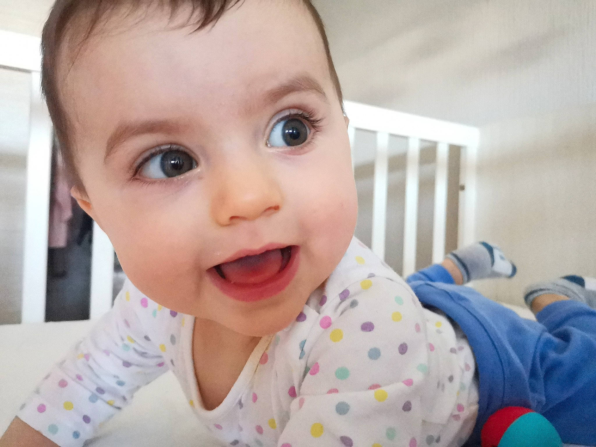 Ayline participe au concours pour gagner de l'argent avec cette photo : baby, baby_products, baby_safety, baby_toddler_clothing, cheek, child, chin, eye, eyebrow, eyelash, facial_expression, forehead, iris, lip, mouth, nose, organ, person, product, skin