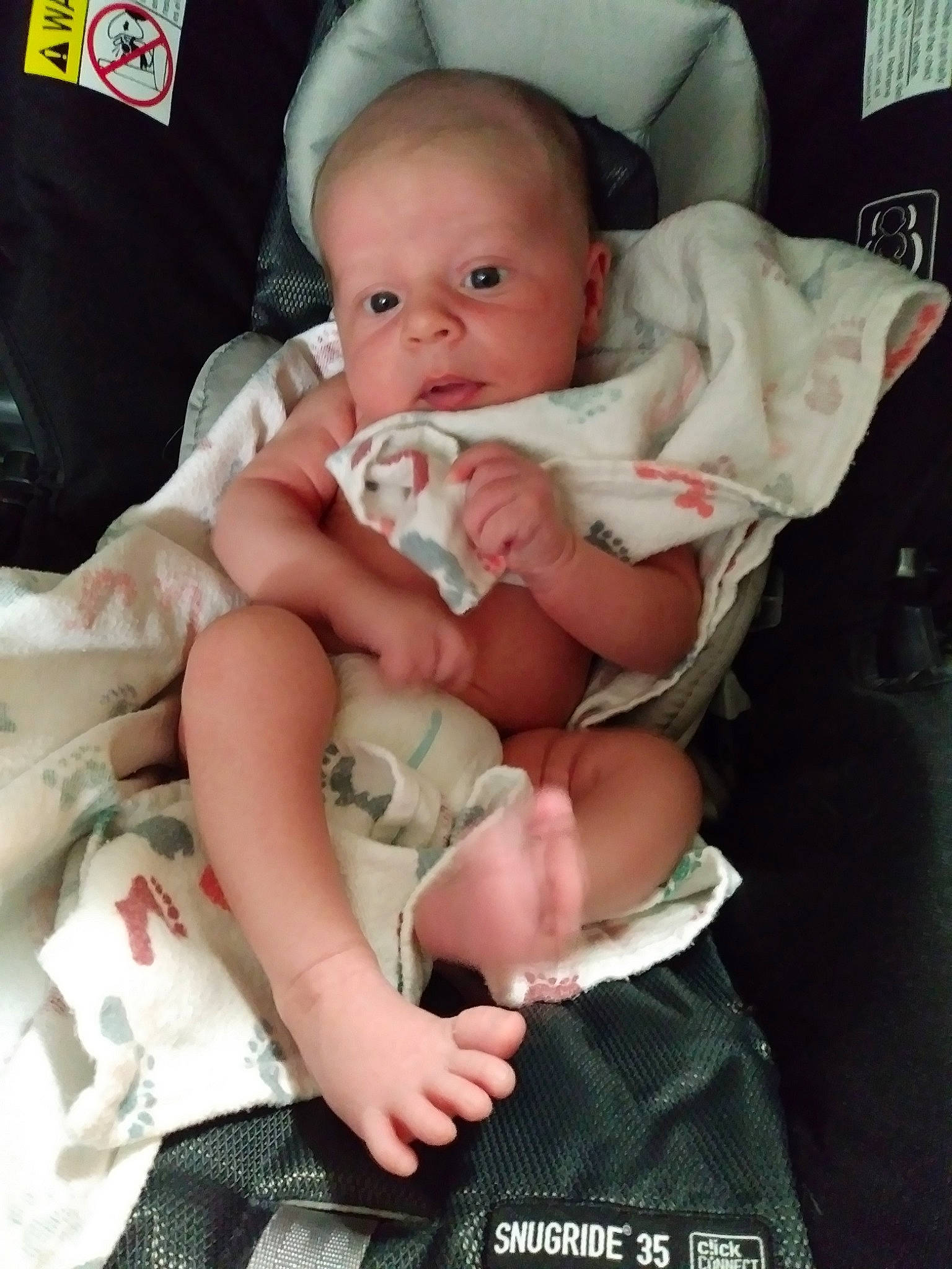 Lucas is registered to the contest to win money with this photo: arm, baby_products, child, day, finger, girl, hand, infant, leg, mouth, person, product, toddler