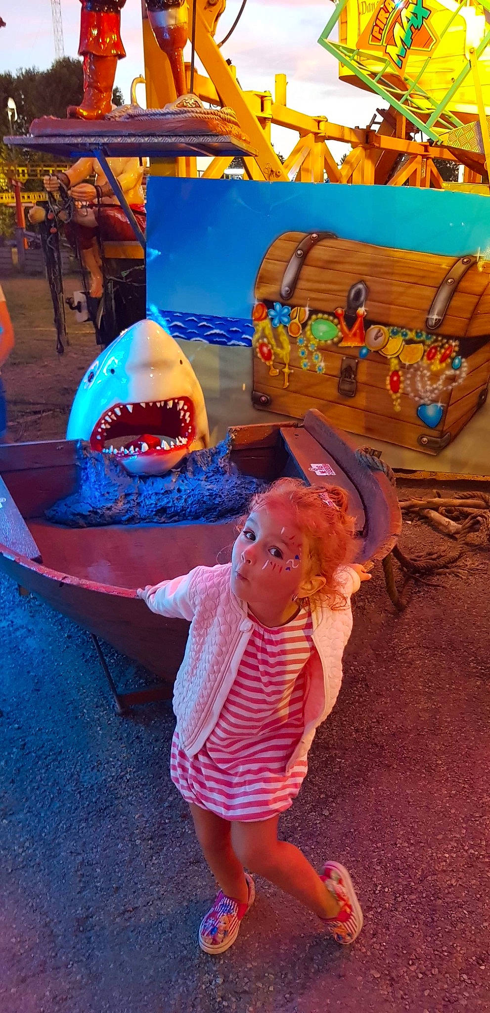 Alyce participe au concours pour gagner de l'argent avec cette photo : child, fun, leisure, person, play, toddler, vacation, world