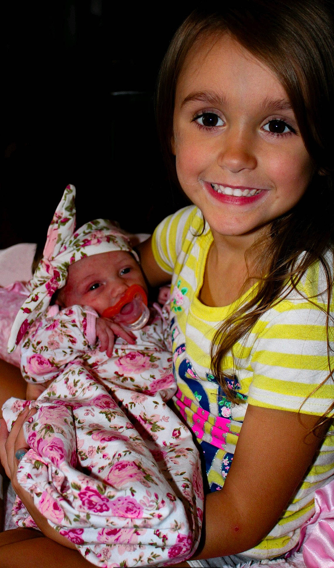 Abigail is registered to the contest to win money with this photo: cheek, child, daughter, headwear, iris, joy, mother, person, pink, smile, toddler