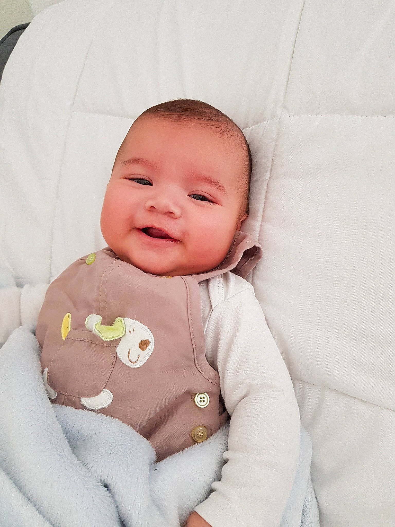 Kael participe au concours pour gagner de l'argent avec cette photo : baby, baby_products, baby_sleeping, cheek, child, face, head, lip, person, pink, product, skin, smile, toddler