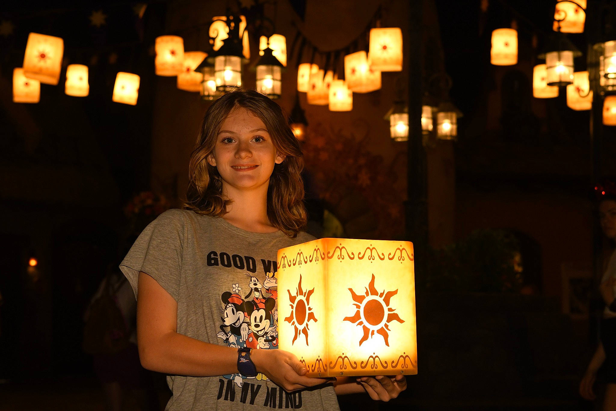 Ann is registered to the contest to win money with this photo: amber, art, beauty, darkness, event, fashion, flash_photography, font, fun, happy, human, joy, lamp, lantern, light_fixture, lighting_accessory, night, orange, person, sleeve