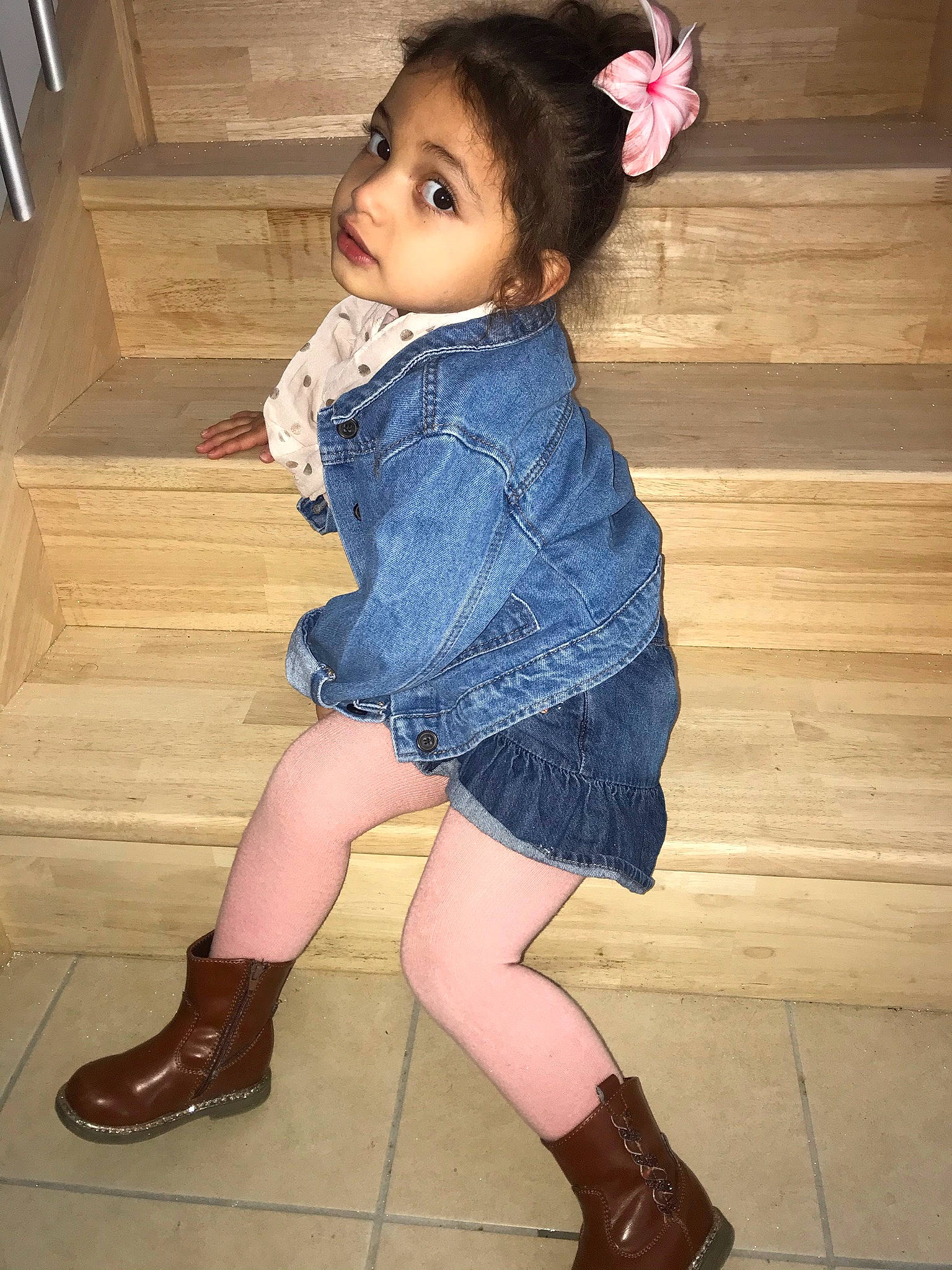 Maëlia participe au concours pour gagner de l'argent avec cette photo : baby_toddler_clothing, beauty, black_hair, day_dress, dress, face, fashion_design, head, iris, joint, knee, leg, lip, person, pink, shoe, shoulder, skin, sleeve, thigh