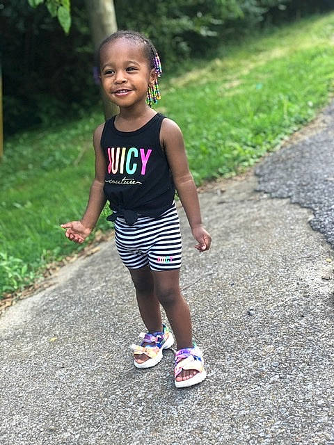 Kartier is registered to the contest to win money with this photo: asphalt, child, footwear, grass, happy, joy, leisure, people, person, photography, plant, play, recreation, running, shoe, smile, summer, toddler, tree, vacation