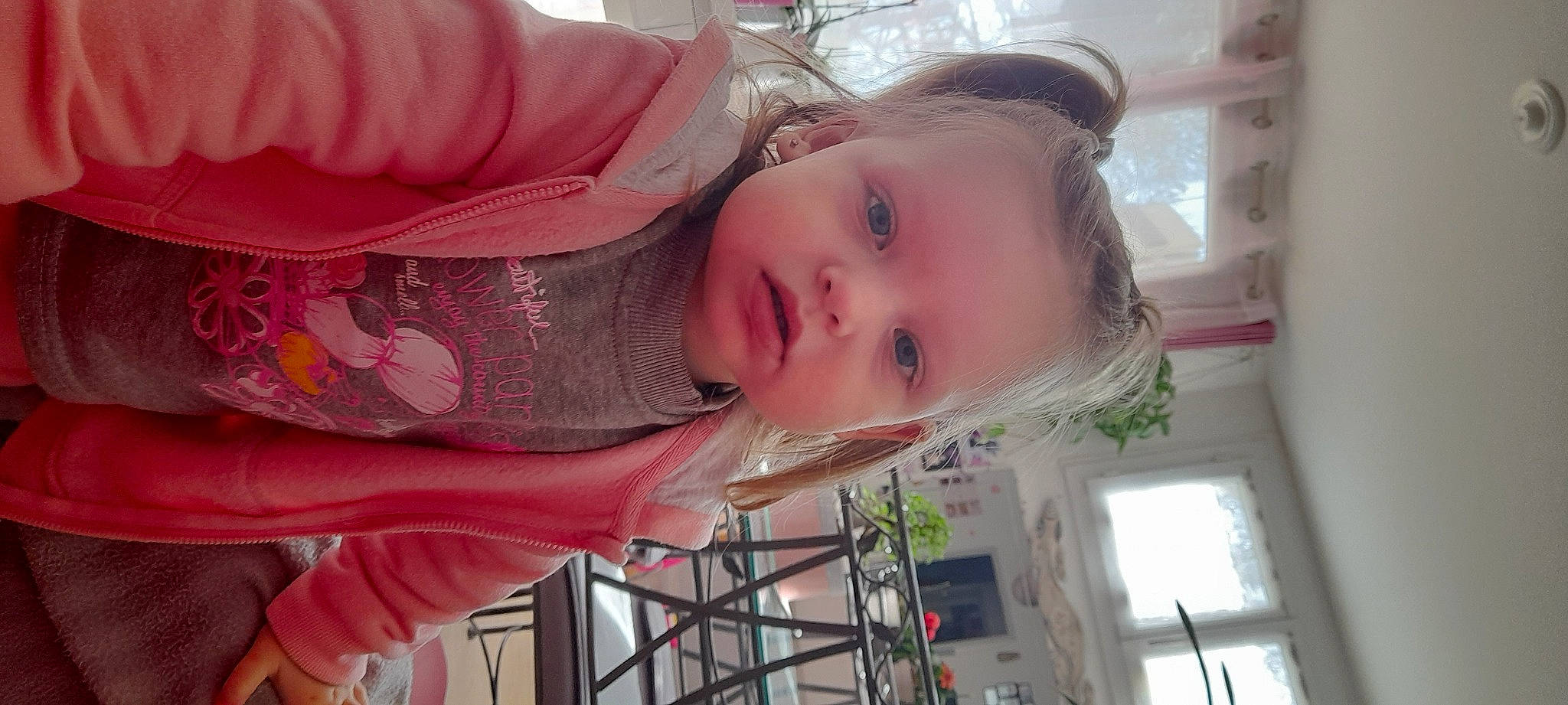 Maelyn participe au concours pour gagner de l'argent avec cette photo : baby, baby_products, baby_toddler_clothing, beauty, cheek, child, design, dress, eyelash, happy, human_body, lip, mouth, nose, person, pink, skin, smile, textile, toddler