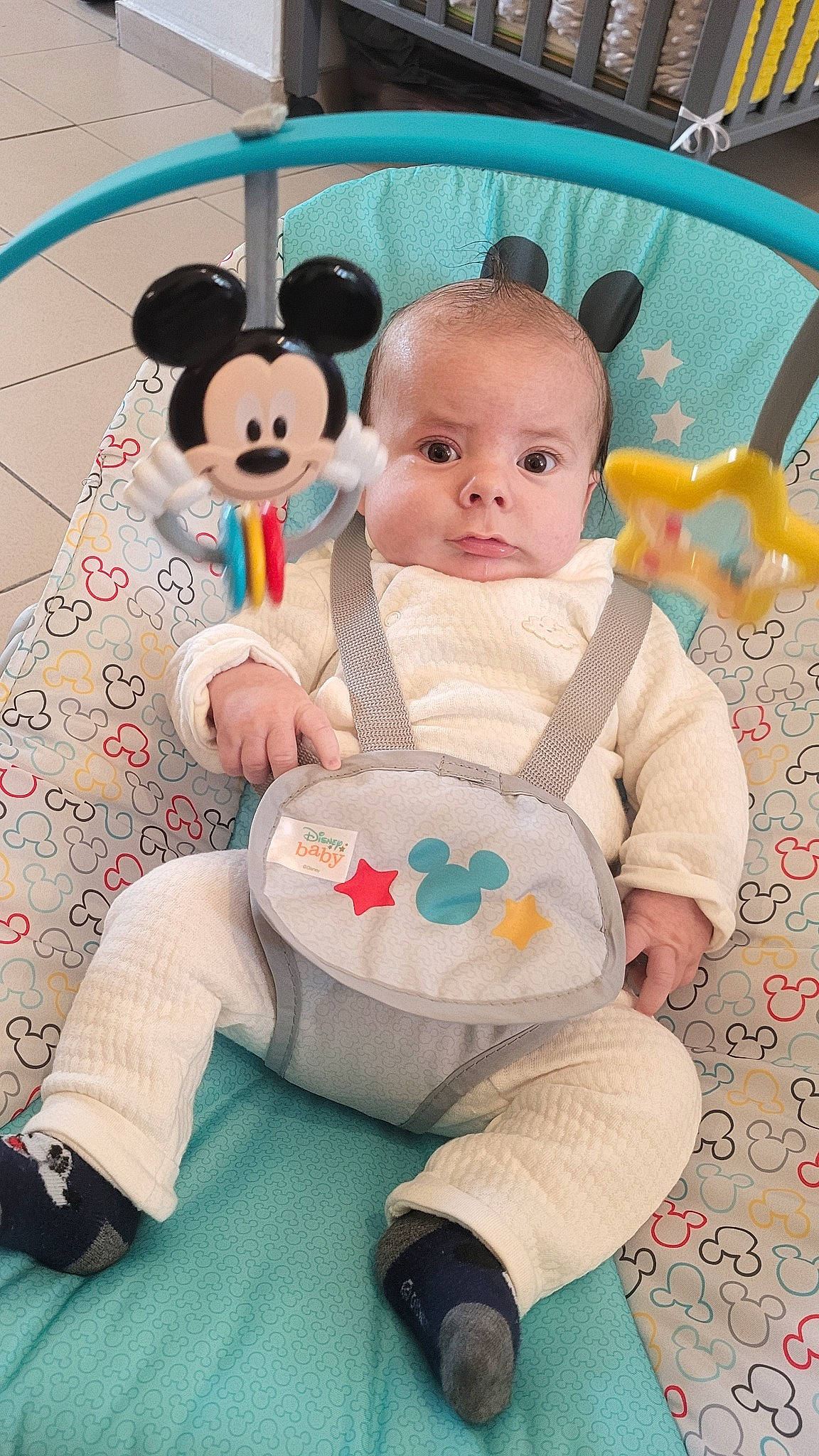 Diego participe au concours pour gagner de l'argent avec cette photo : baby, baby_products, baby_toddler_clothing, baby_toys, chair, cheek, child, comfort, fun, happy, pattern, person, pink, product, sitting, skin, sleeve, stuffed_toy, textile, toddler