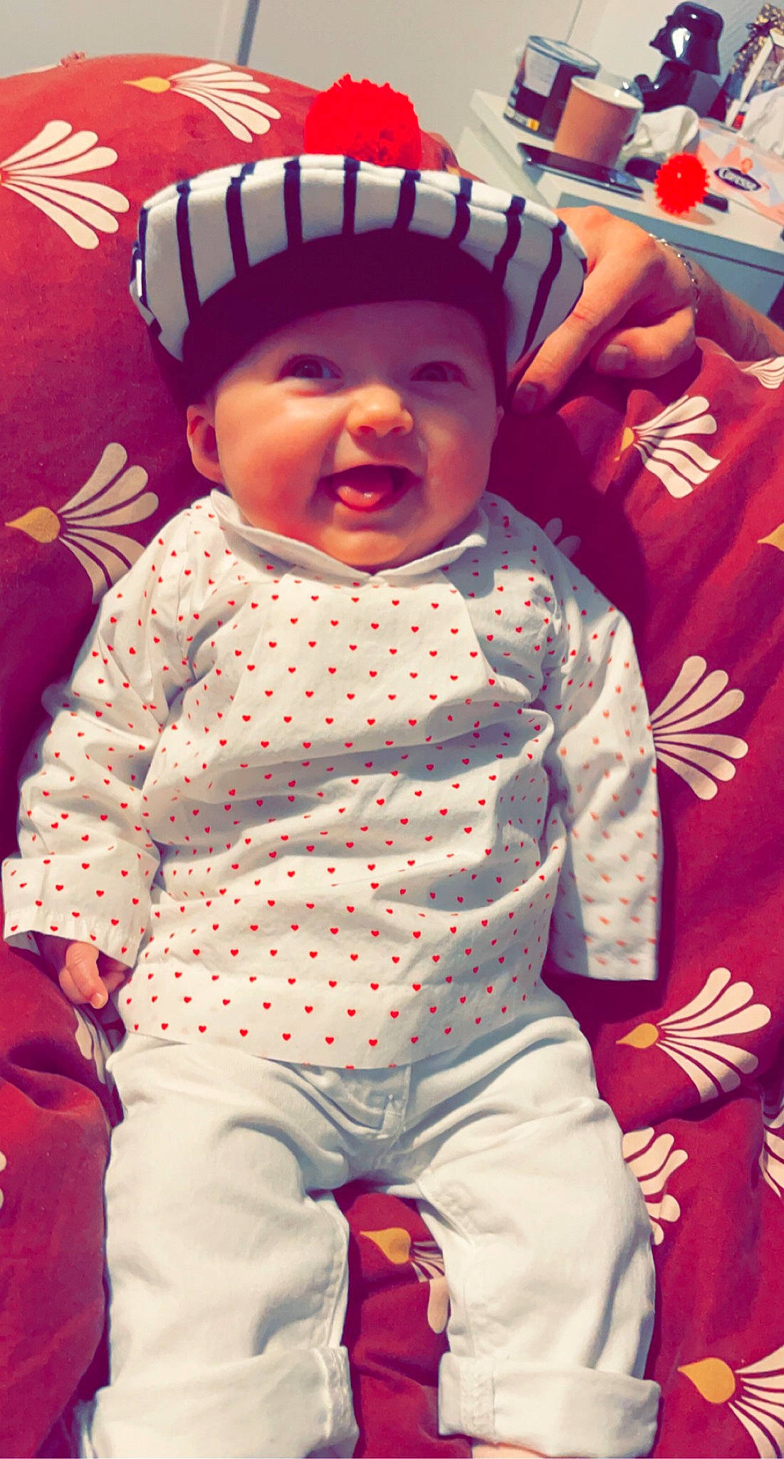 Arya a rejoint le concours — aidez-le/la à gagner de superbes lots ! baby, baby_products, baby_toddler_clothing, bonnet, cheek, child, costume_accessory, eye, headpiece, headwear, mouth, nose, person, sweetness, toddler