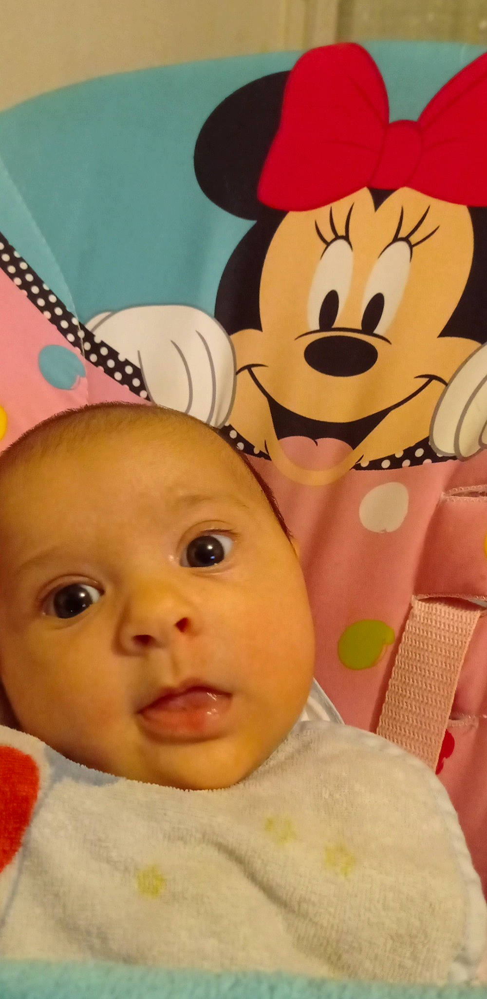 Inaya participe au concours pour gagner de l'argent avec cette photo : art, baby, beauty, cheek, child, eyelash, finger, fun, gesture, happy, iris, nose, person, pink, skin, smile, snapshot, stuffed_toy, textile, toddler