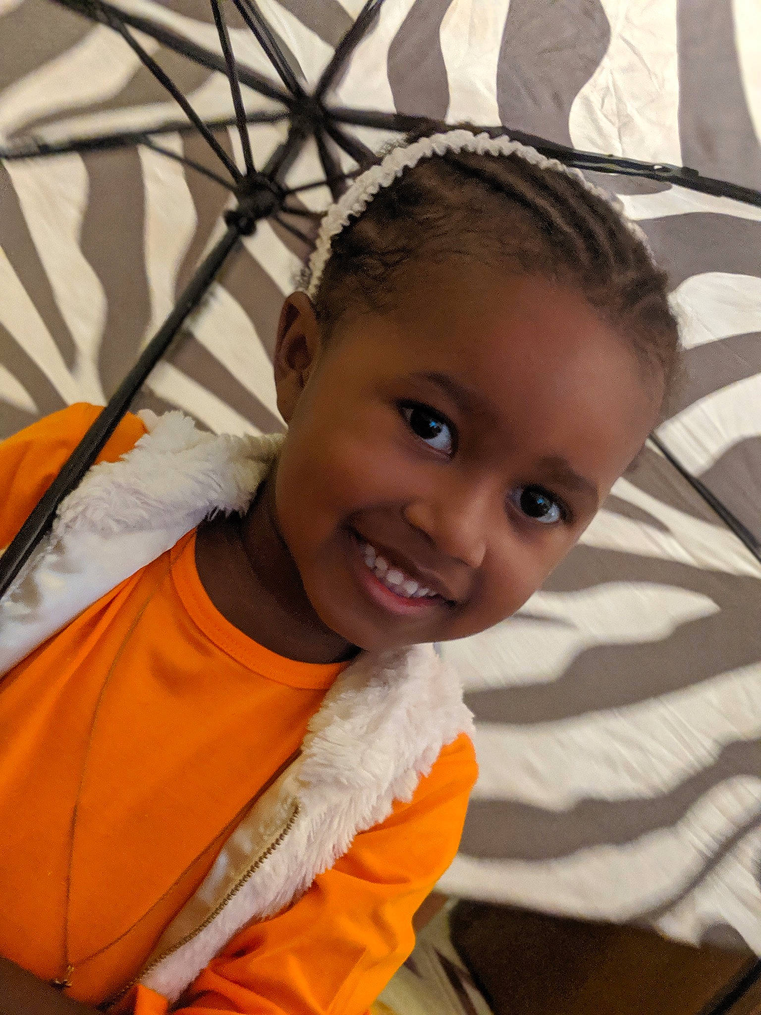 Jhene is registered to the contest to win money with this photo: baby, child, eye, face, hair_accessory, head, joy, person, smile, toddler