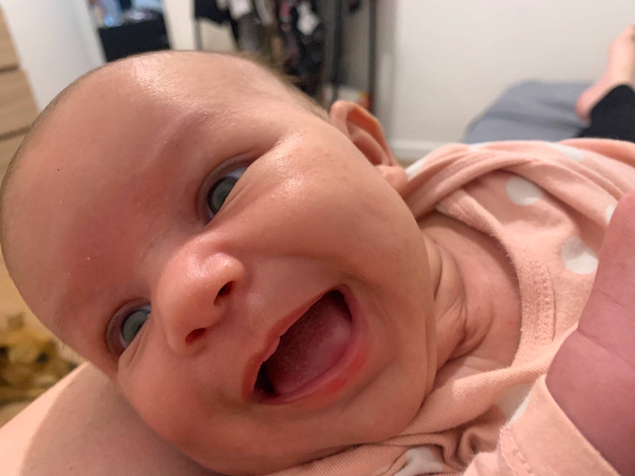 Inaya a rejoint le concours — aidez-le/la à gagner de superbes lots ! baby, cheek, ear, eye, eyebrow, eyelash, forehead, gesture, happy, head, iris, jaw, lip, mouth, neck, nose, person, skin, smile, toddler